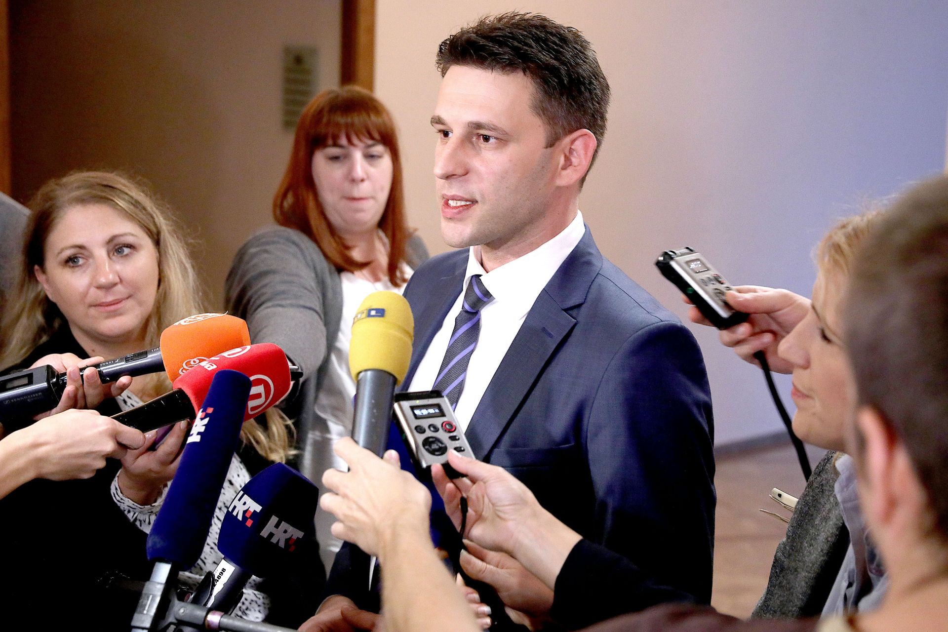 26.10.2016., Zagreb - Predsjednik Sabora Bozo Petrov dao izjavu z medije. 
Photo: Patrik Macek/PIXSELL