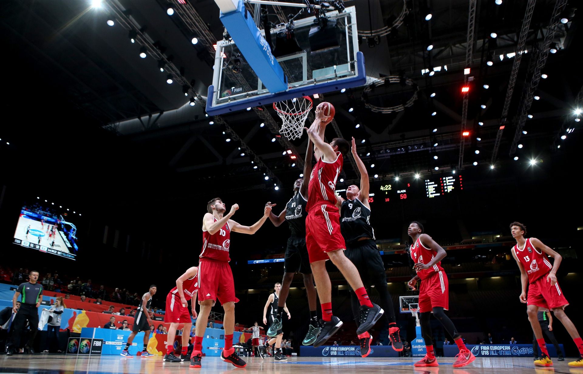 18.09.2015., Francuska, Lille, stadion Pierre Mauroy - EuroBasket 2015, Juniorska All Star utakmica U18.  Ivica Zubac, Xabier Lopez Arosteguj, Frank Ntilikina, Stephane Gombauld, Endar Poladkhanli, Jonathan Jeanne.
Photo: Igor Kralj/PIXSELL