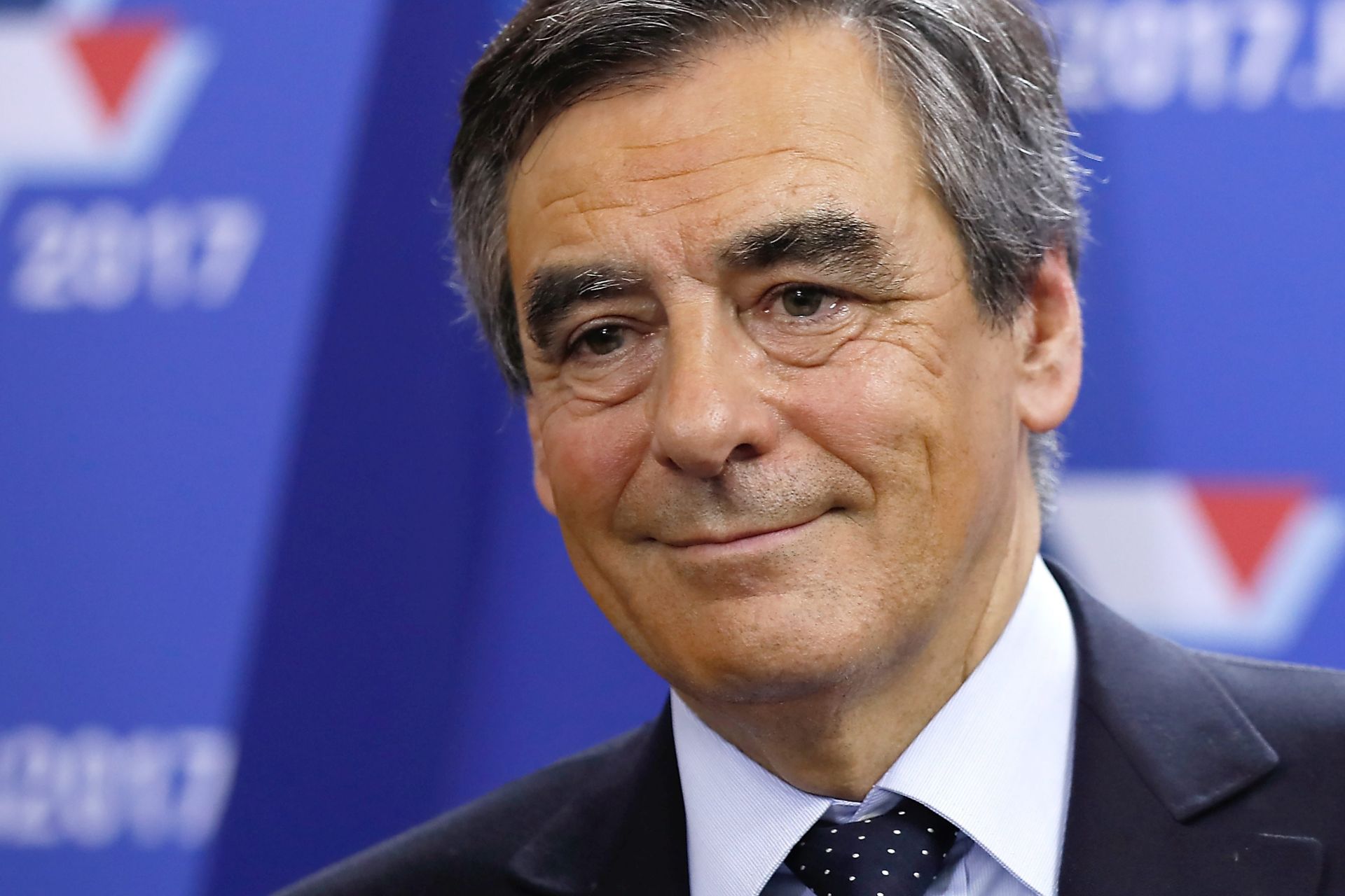epa05640302 Candidate for the right-wing Les Republicains (LR) party primaries ahead of the 2017 presidential election and former French prime minister, Francois Fillon delivers a speech at his campaign headquarters after finishing first of the first round of the rightwing presidential primary, in Paris, France, 20 November 2016. Francois Fillon took a commanding lead in the two-round primary that is widely expected to decide the country's next leader. The second round will be held on 27 November 2016. Voters are choosing between France's seven centre-right presidential candidates. The next French Presidential elections will take place on 23 April and 07 May 2017.  EPA/THOMAS SAMSON / POOL