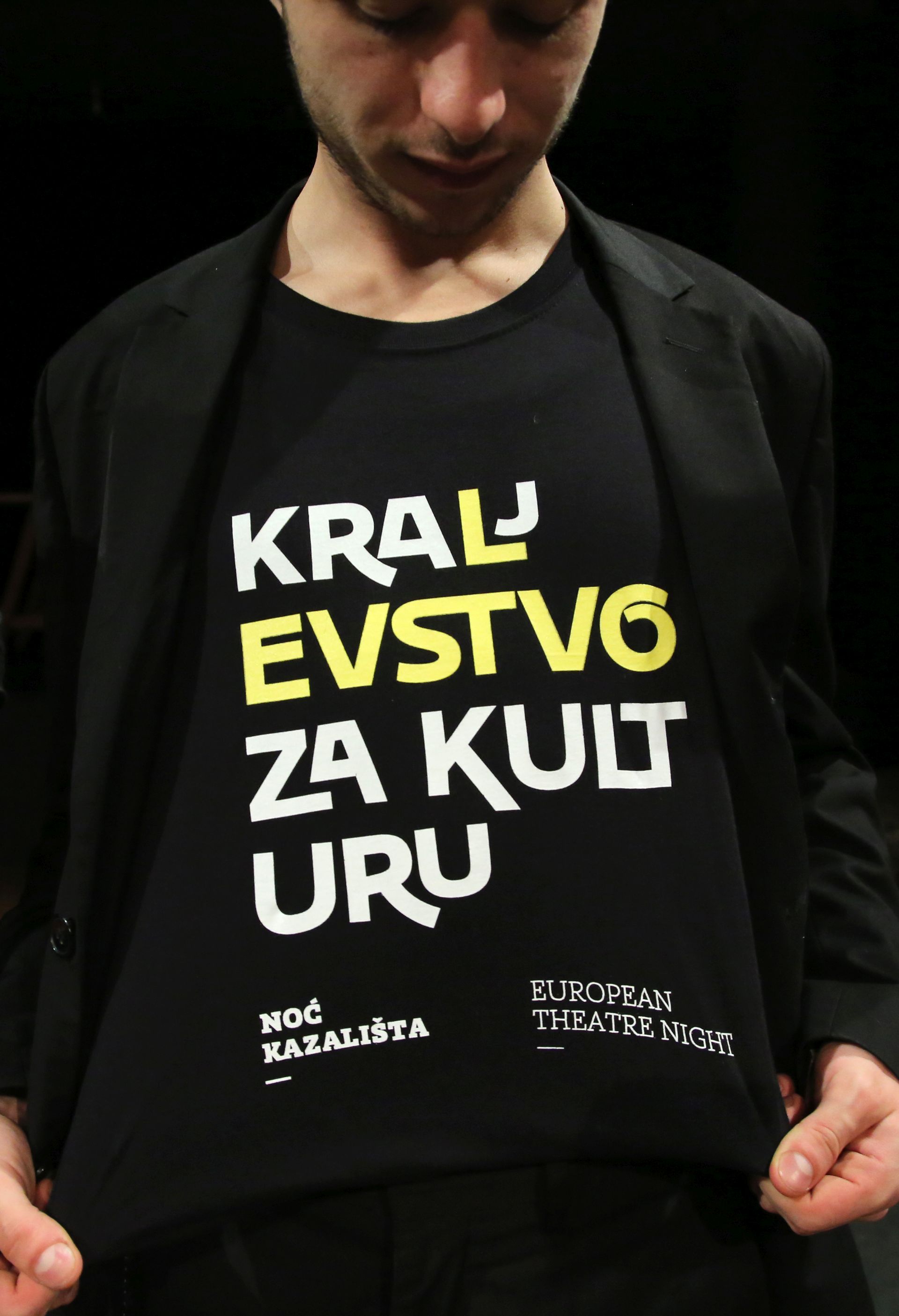 Zagreb, 19.11.2016. - U sklopu programa Noæ kazalita 2016. u Gradskom dramskom kazalitu Gavella izvedena je predstava "Filumena Marturano" Eduarda de Filippa, u reiji Draena Ferenèine. Noæ kazalita ove se godine odrava pod sloganom Kraljevstvo za kulturu. foto HINA/ Lana SLIVAR DOMINIÆ/ lsd