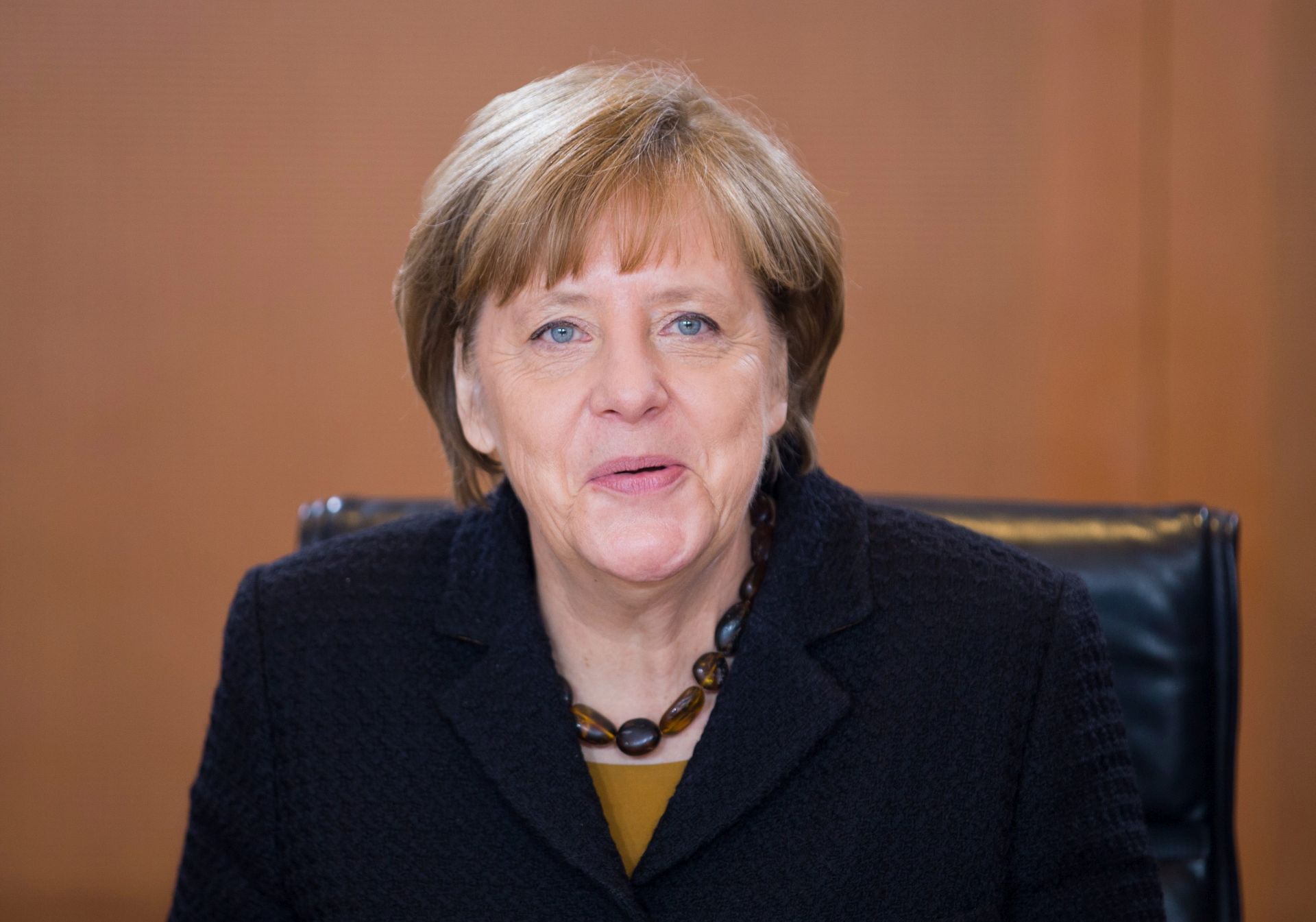 epa05632788 (FILE) A file picture dated 06 January 2016 of German Chancellor Angela Merkel as she opens the first cabinet meeting of the year at the chancellery in Berlin, Germany. According to CDU politician Roettgen Merkel will be running for Chancellor for a fourth time. 'She will be running for Chancellor again', the chairman of the foreign committee of the Bundestag told CNN on 15 November 2016.  EPA/MICHAEL KAPPELER