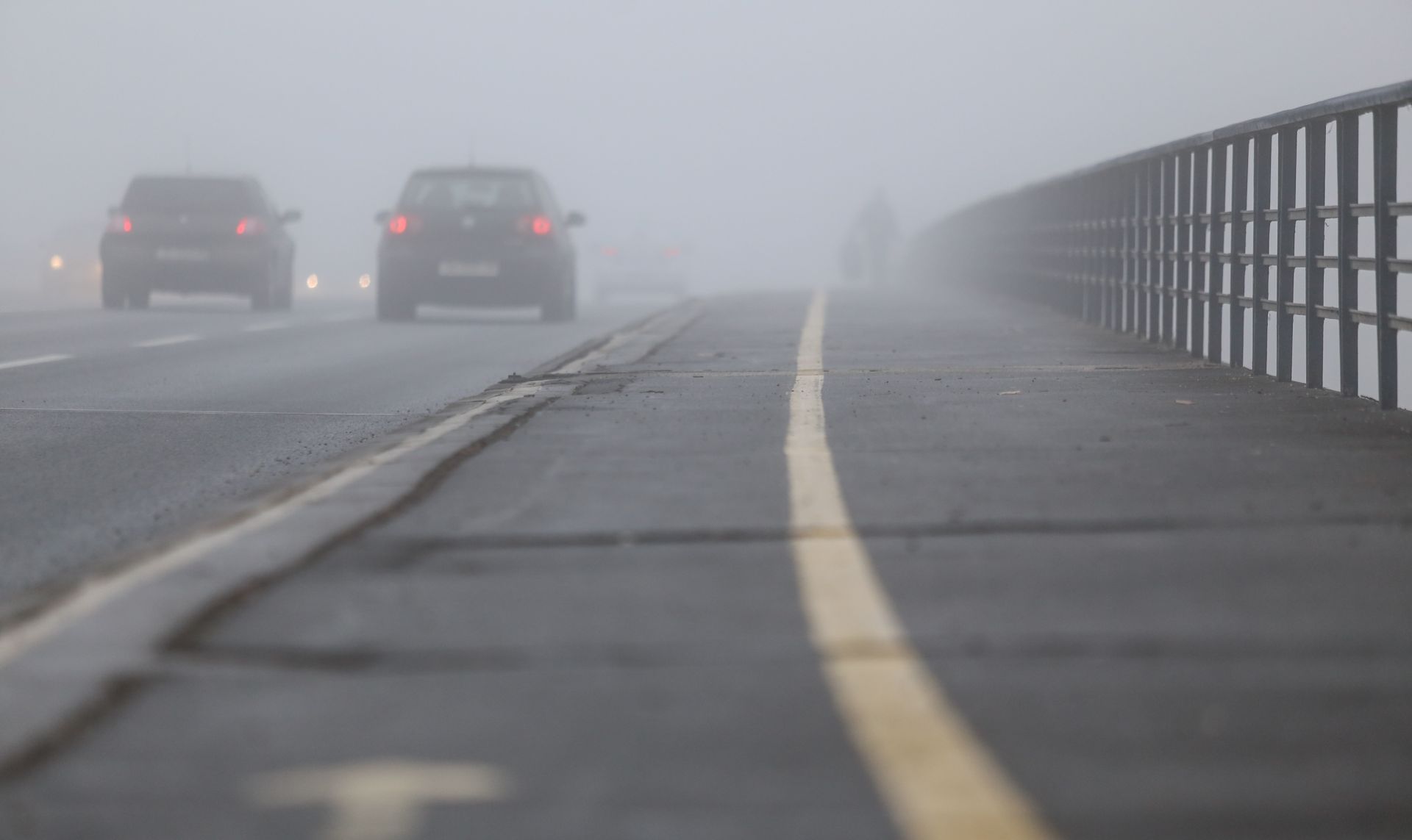 17.11.2016., Zagreb - Hladno jutro i magla koja je usporavala promet.                   
Photo: Igor Soban/PIXSELL