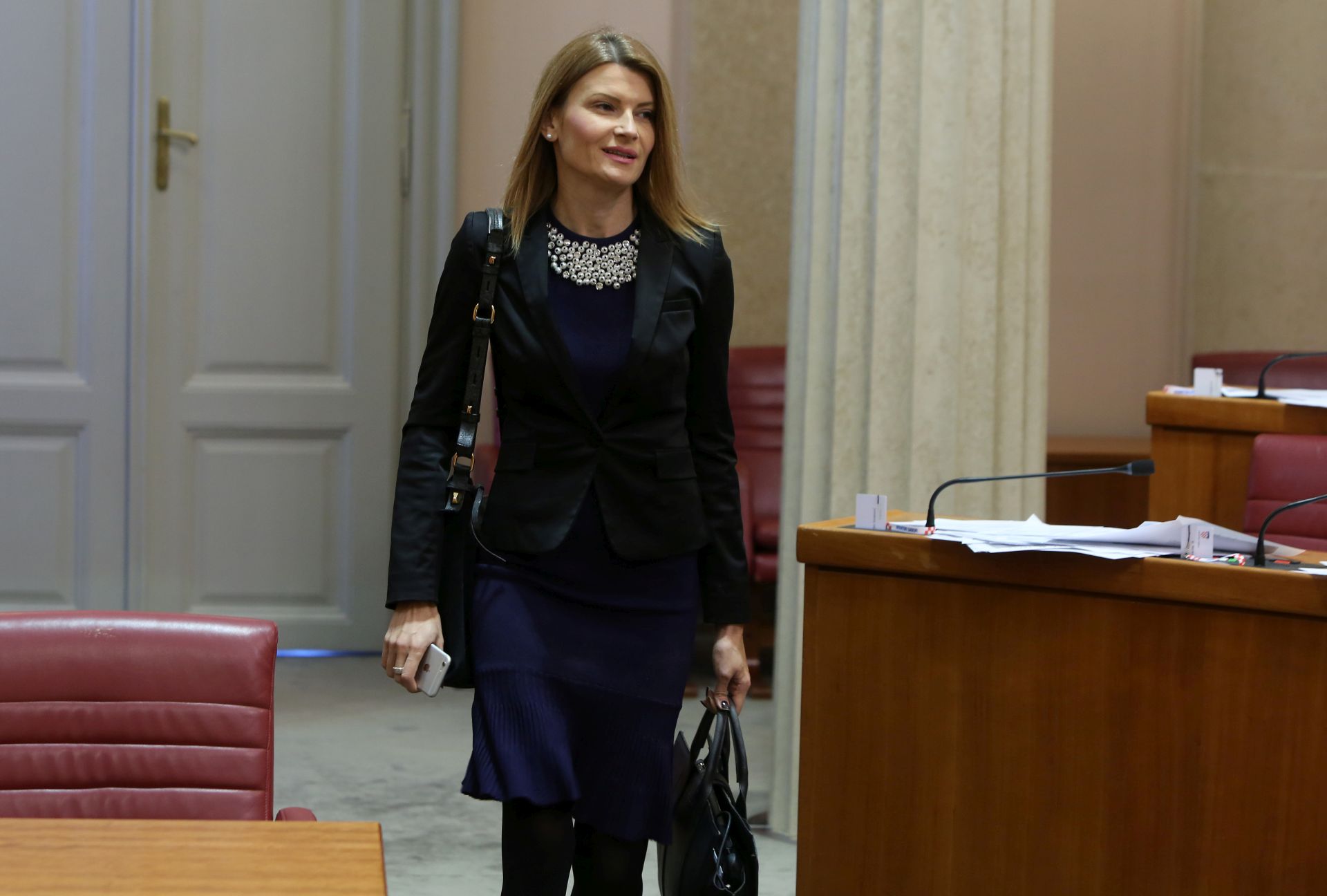 Zagreb, 6. prosinca 2016. - Sjednica Hrvatskog sabora. Na fotografiji Sabina Glasovac.   foto HINA / Daniel KASAP / dk
