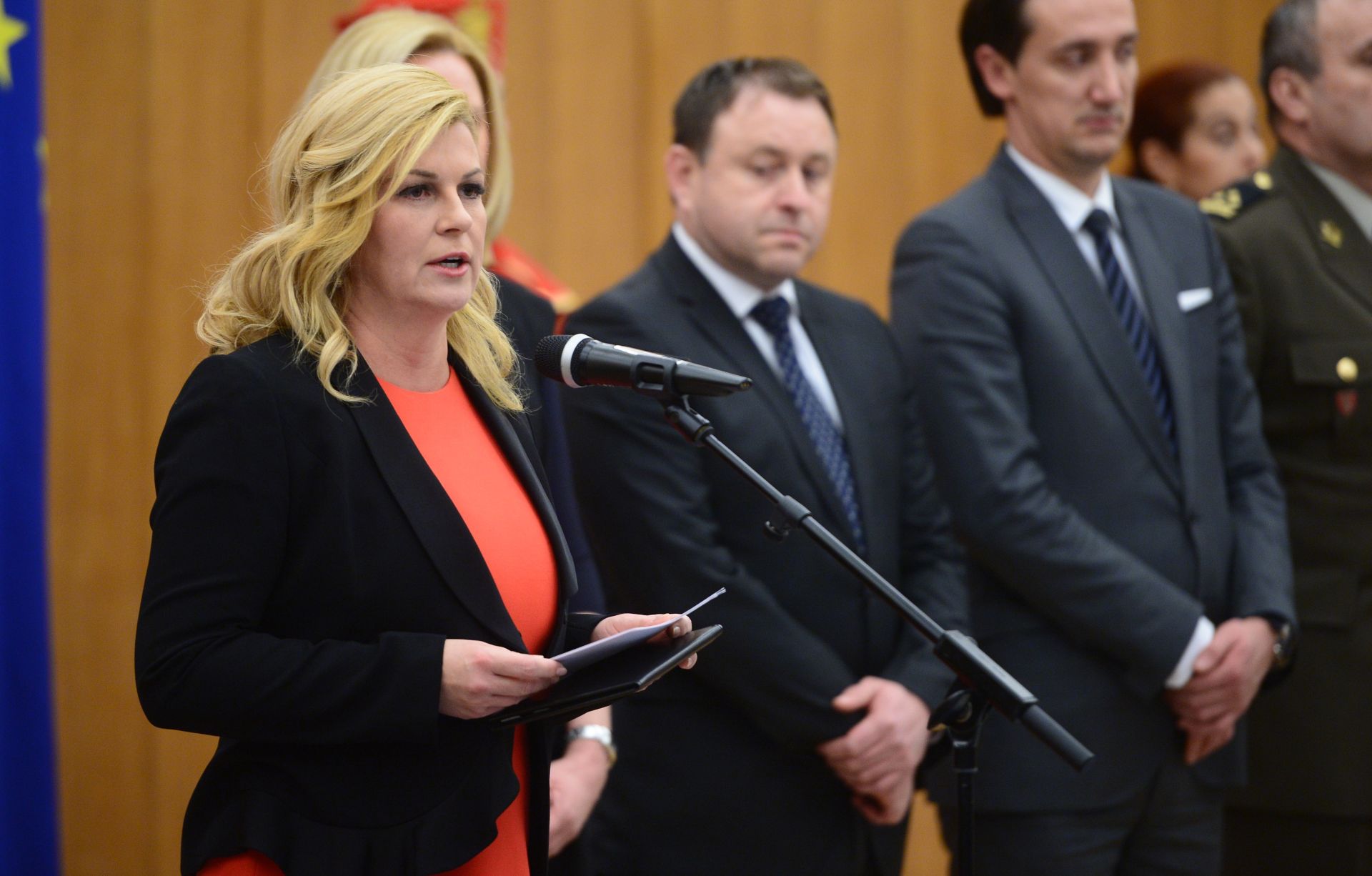 07.12.2016., Zagreb -  Predsjednica Kolinda Grabar Kitarovic  primila je pripadnike OSHR-posade hrvatskih protupozarnih zrakoplova koji su sudjelovali u humanitarnoj misiji u drzavi Izrael. Photo: Marko Prpic/PIXSELL
