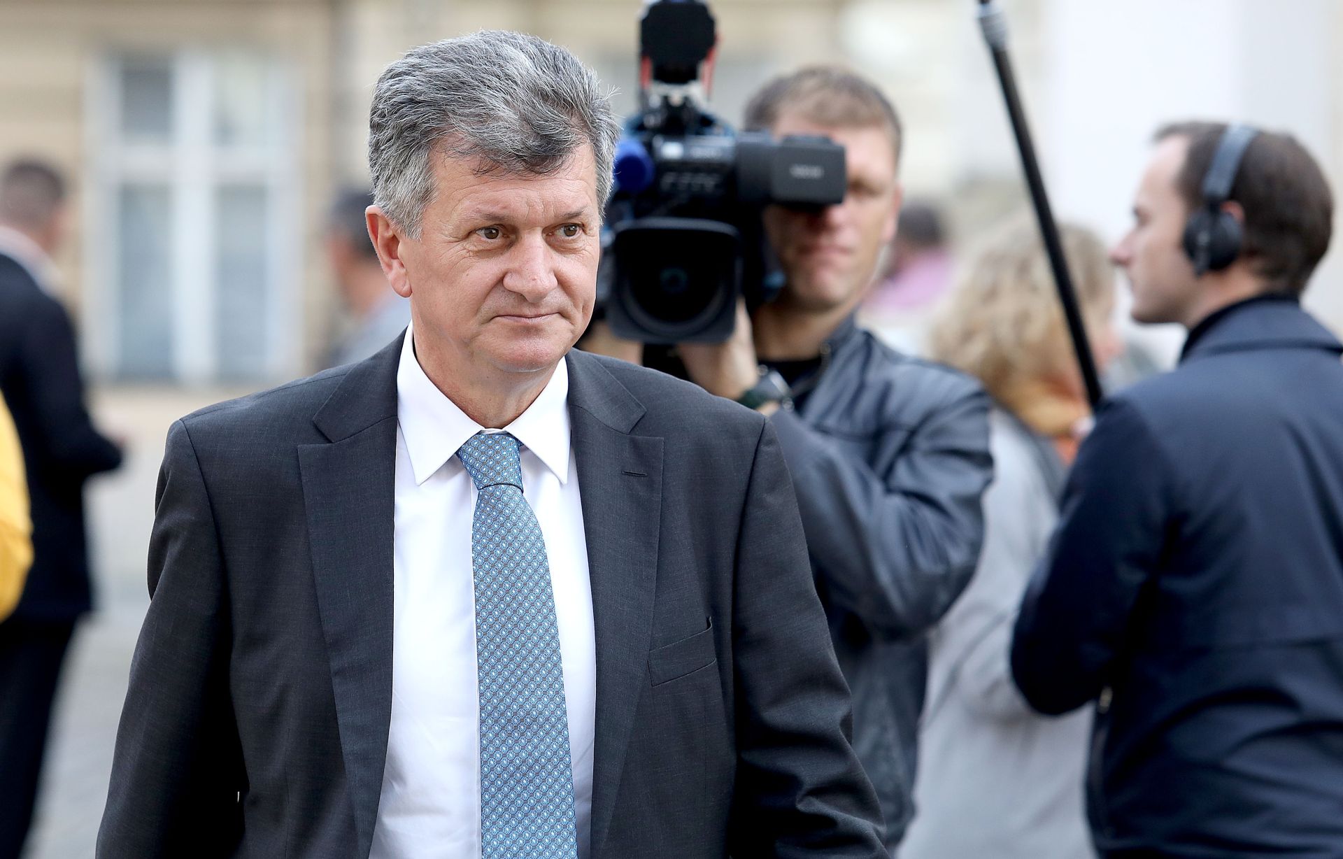 25.10.2016., Zagreb - Ministri nove Vlade RH dolaze u Banske dvore na neformalni sastanak s premijerom Plenkovicem. Prva sjednica nove Vlade najavljena je za cetvrtak.
Photo: Patrik Macek/PIXSELL