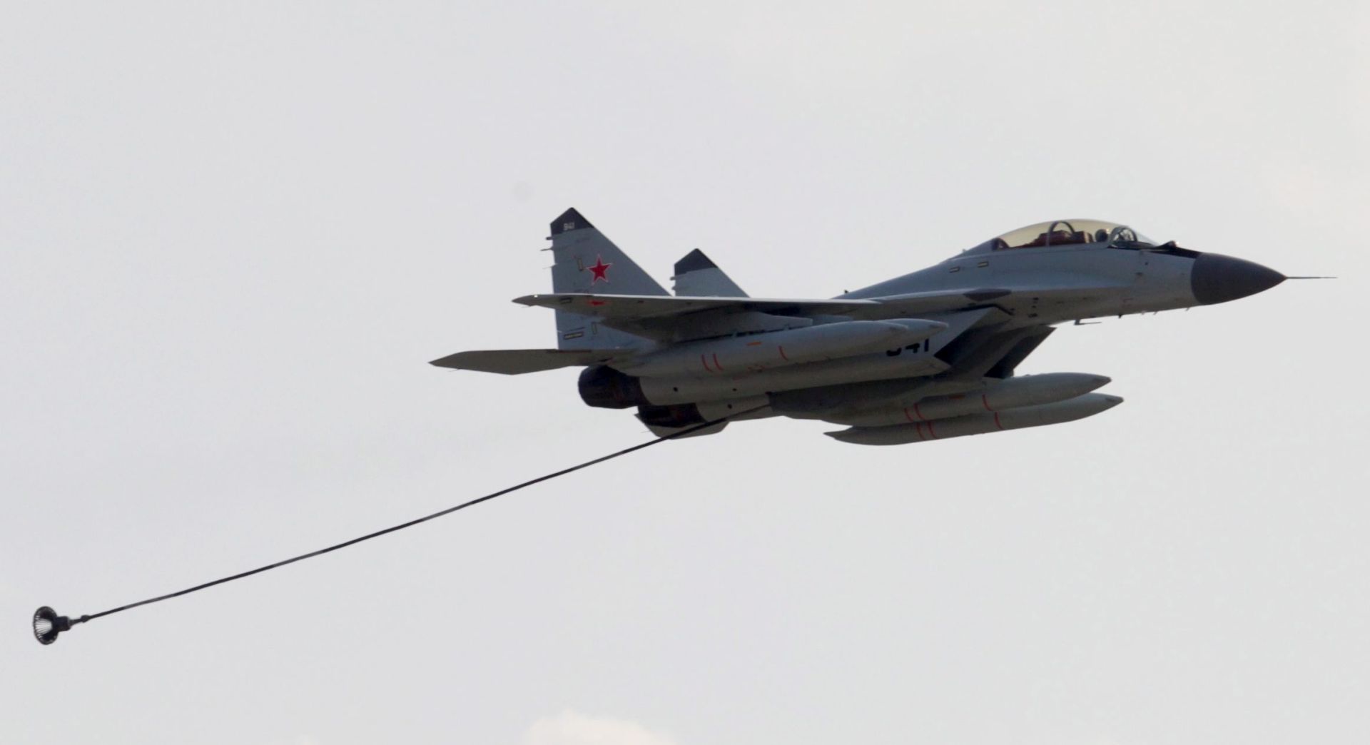 epa05631840 (FILE) A file picture dated 16 August 2011 shows a Russian fighters MiG-29 (R) flying during the MAKS 2011 airshow in the town of Zhukovsky, Moscow region, Russia. According to reports quoting the Russian Ministry of Defense on 14 November 2016, a Russian MiG-29 fighter jet crashed due to a technical fault during a training flight in the eastern Mediterranean Sea off Syria on 13 November 2016, as it attempted to land on the Russian aircraft carrier Admiral Kuznetsov. The pilot ejected safely from the plane and is said to have been rescued by a helicopter.  EPA/SERGEI CHIRIKOV