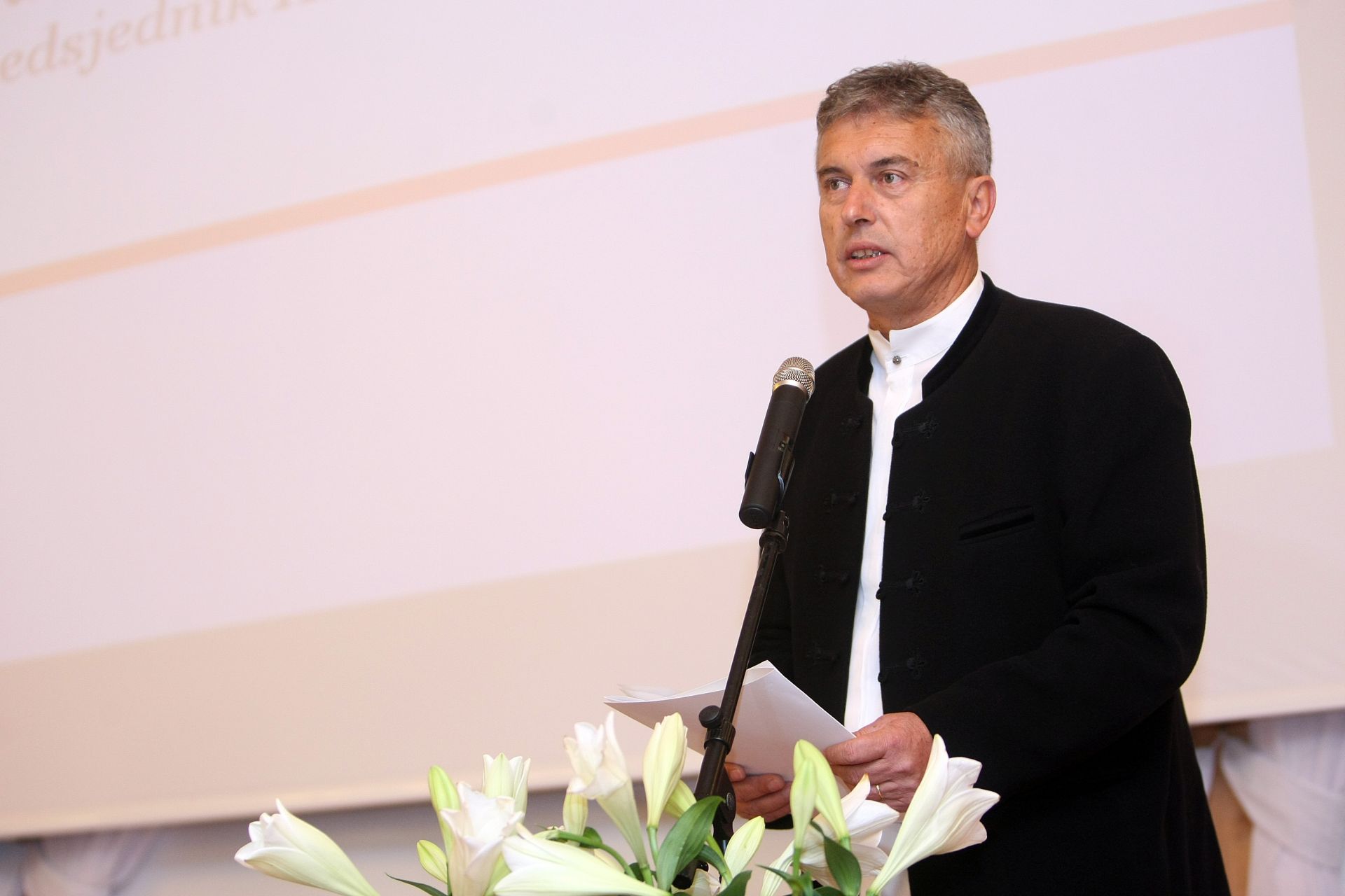 21.11.2015., Eko park Krasograd, Pisarovina - U organizaciji Hrvatskog atletskog saveza odrzan Cro Atletics Gala 2015 te podijela nagrada najboljim atleticarima te zahvale za 25. godisnjicu od odrzavanja Europskog atletskog prvenstva 1990 u Splitu. Ivan Vestic, predsjednik Hrvatskog Atletskog saveza. 
Photo: Luka Stanzl/PIXSELL