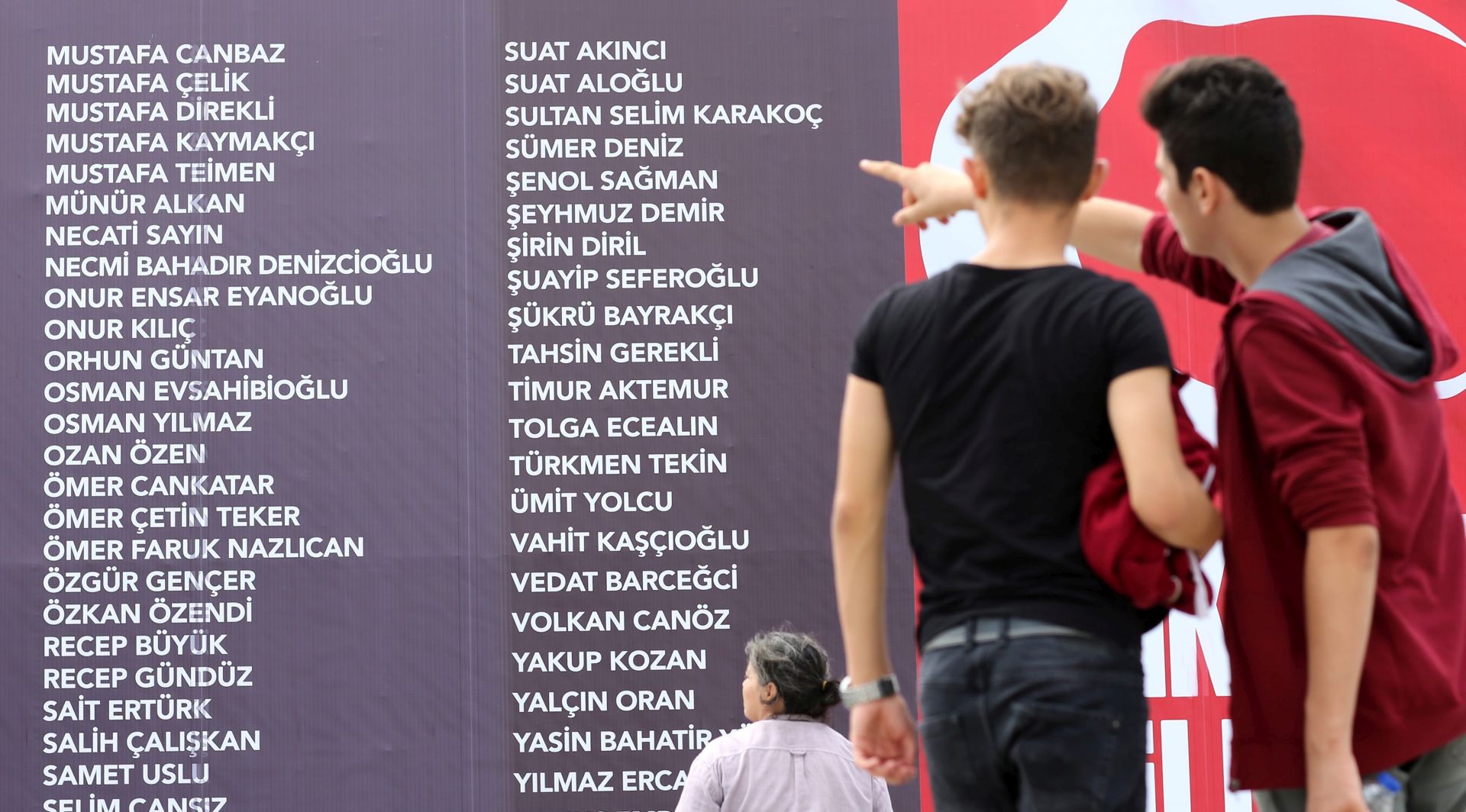 EPA/TOLGA BOZOGLU