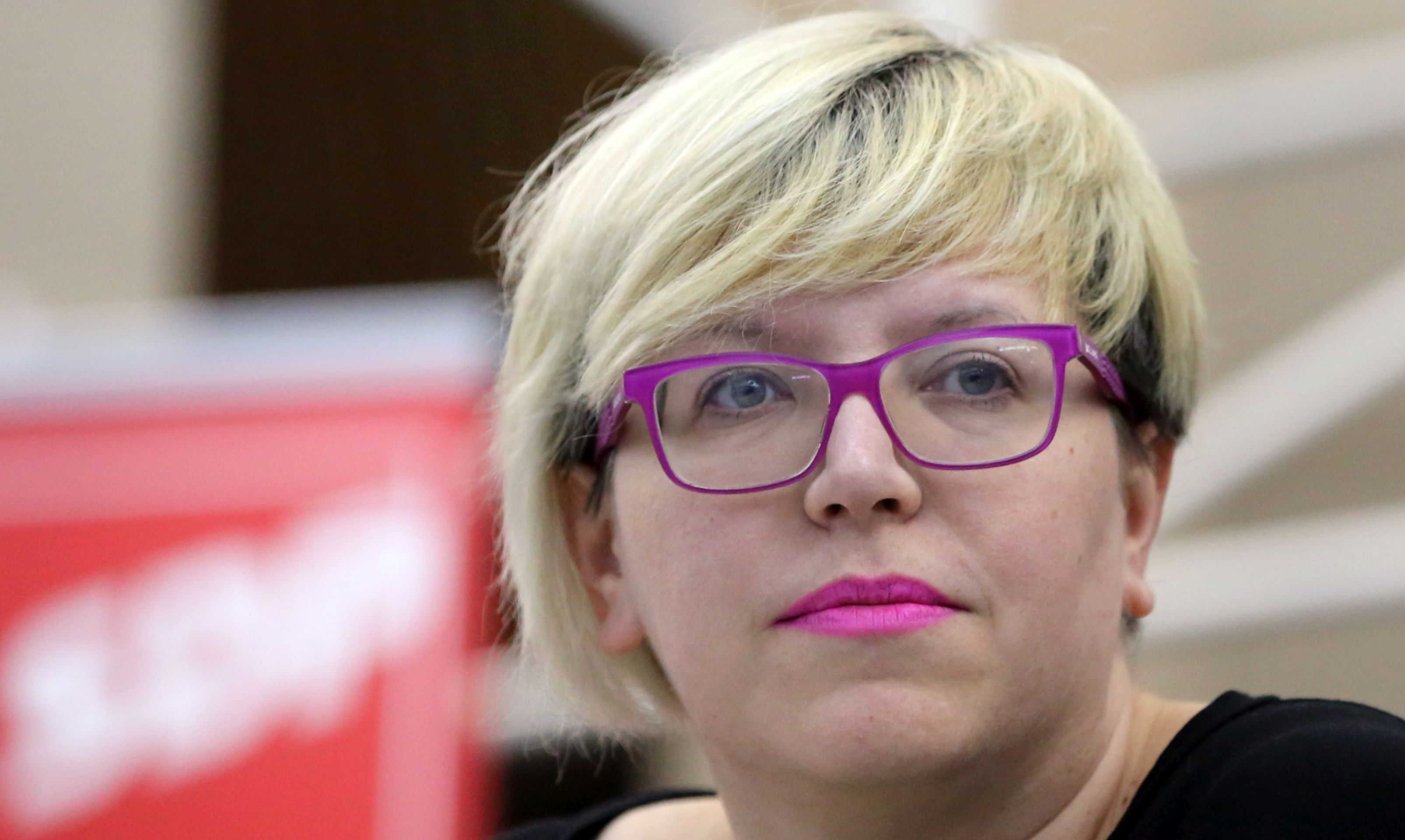 Zagreb, 17.11.2016. - Posljednje, peto suèeljavanje kandidata za predsjednika/cu SDP-a pred stranaèkim èlanstvom u Zagrebu. Na fotografiji Karolina Leakoviæ. foto HINA/ Lana SLIVAR DOMINIÆ/ lsd