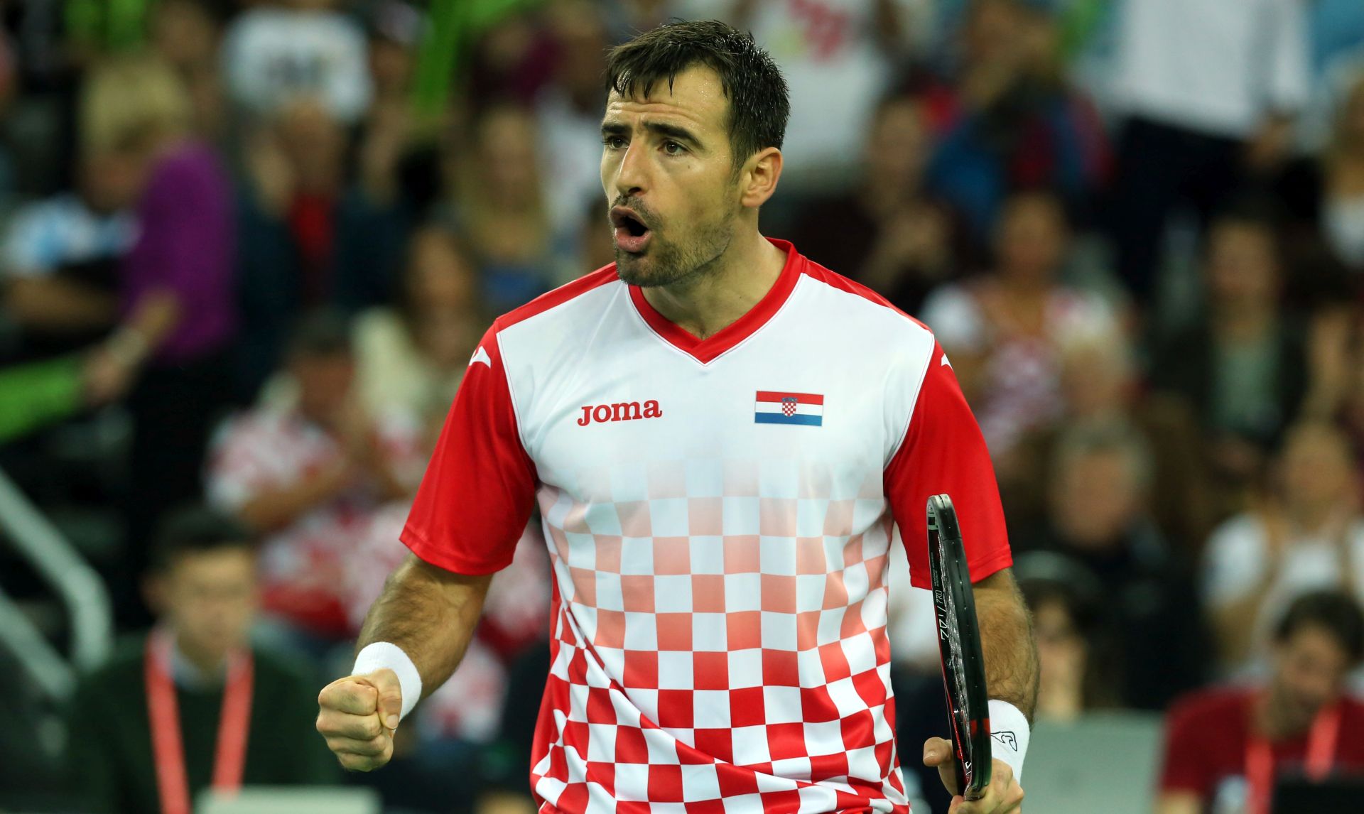 Zagreb, 26. studenoga 2016. Drugog dana finala Davis Cupa izmeðu reprezentacija Hrvatske i Argentine na teren su izali Marin Èiliæ i Ivan Dodig, koji su zaigrali protiv argentinskog para, Juana Martina del Potra i Leonarda Mayera. Na fotografiji Ivan Dodig. foto HINA / Daniel KASAP / mm