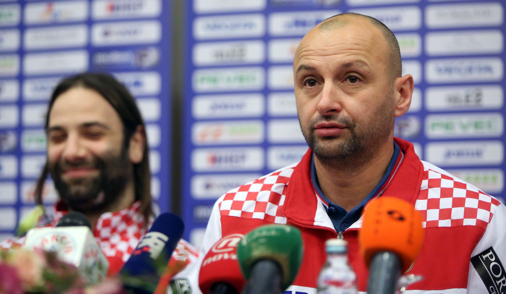 Zagreb, 10.01.2017 - Konferencija za medije hrvatske muške rukometne reprezentacije uoči odlaska na Svjetsko prvenstvo u Francuskoj. Na fotografiji Ivano Balić, Željko Babić.  foto HINA/ Daniel KASAP / dk
