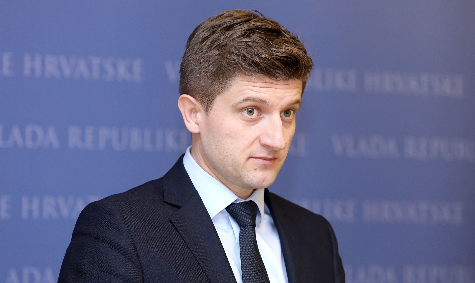 10.11.2016., Zagreb - Nakon sjednice Vlade RH ministar financija Zdravko Maric odrzao konferenciju za medije. Photo: Patrik Macek/PIXSELL