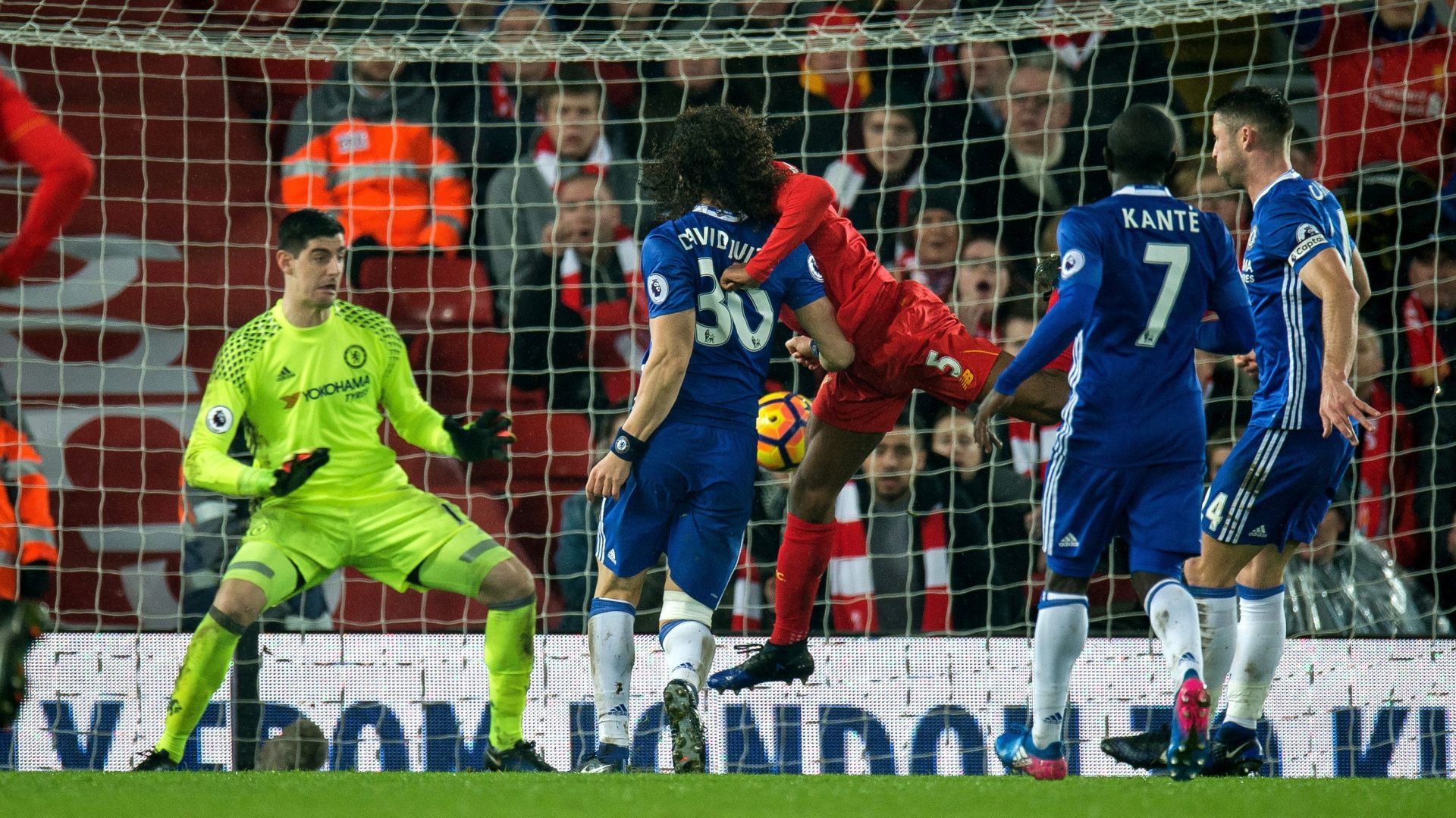 epa05763717 Liverpool’s Georginio Wijnaldum (C) scores the second goal making the score 1-1 during the English Premier League soccer match between Liverpool and Chelsea held at Anfield, Liverpool, Britain, 31 January 2017.  EPA/PETER POWELL EDITORIAL USE ONLY. No use with unauthorized audio, video, data, fixture lists, club/league logos or 'live' services. Online in-match use limited to 75 images, no video emulation. No use in betting, games or single club/league/player publications