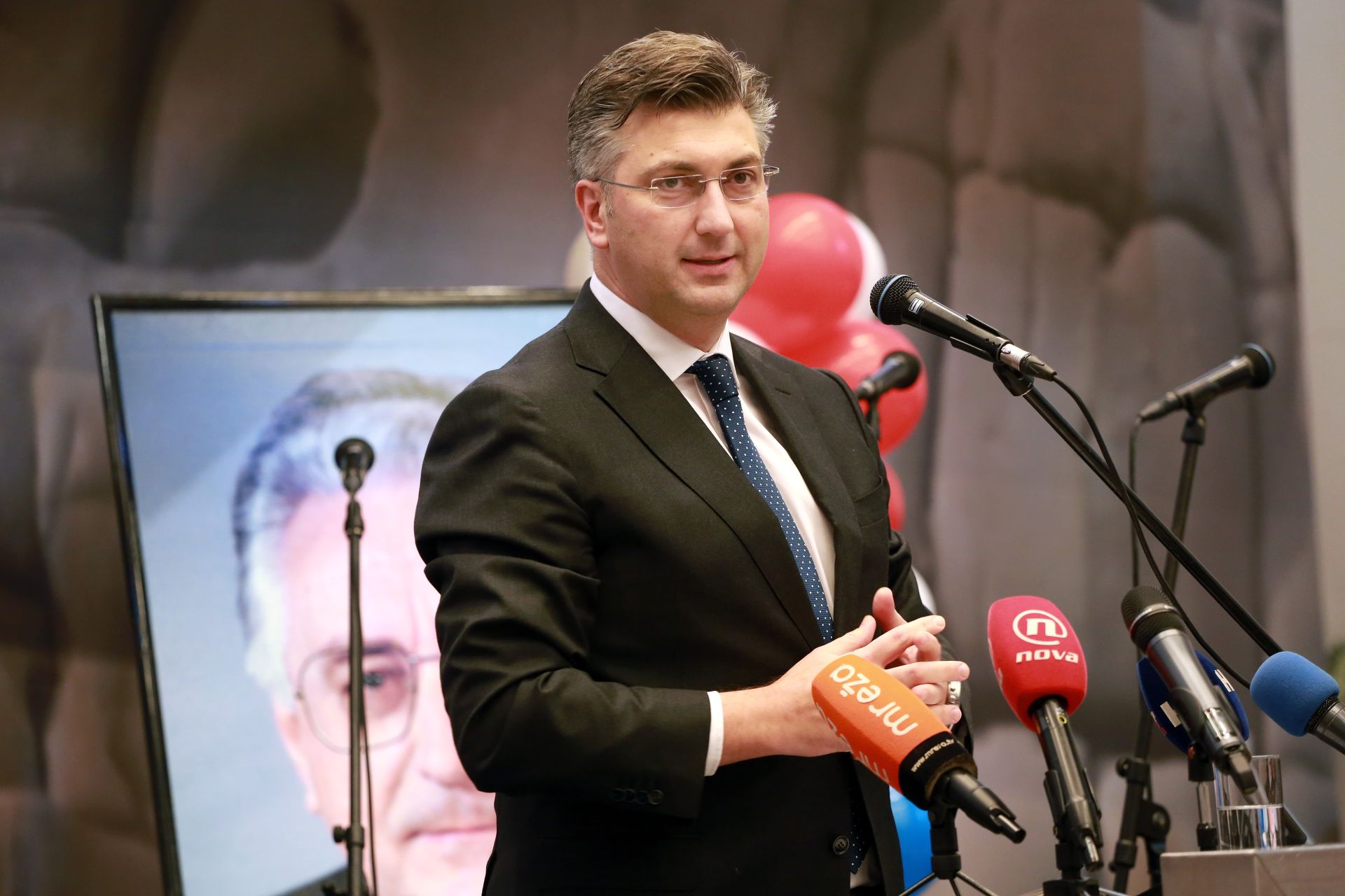 21.01.2017., Split - Svecana sjednica Gradskog odbora HDZ-a povodom  obiljezavanja 27. obljetnice utemeljenja HDZ-a u Splitu. Svecanosti je nazocio je i premijer Andrej Plenkovic. 
Photo: Miranda Cikotic/PIXSELL