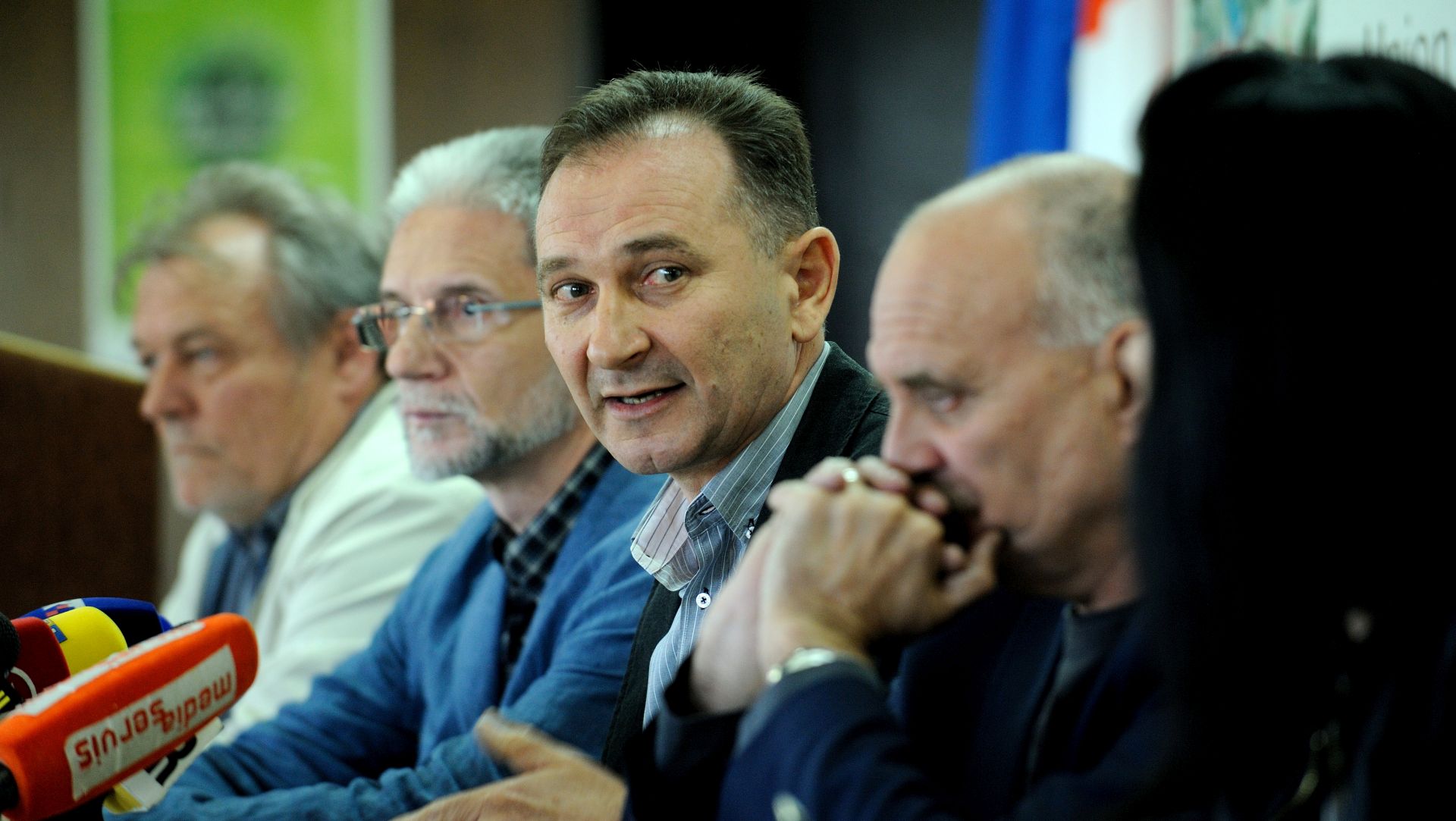 Zagreb, 22.04.2015 - Nezavisni hrvatski sindikati, Savez samostalnih sindikata Hrvatske, Matica hrvatskih sindikata, Hrvatska udruga radnièkih sindikata i Udruga radnièkih sindikata Hrvatske organiziraju konferenciju za novinare o proslavi Meðunarodnog praznika rada. Na slici Kreimir Sever, Mladen Novosel, Ozren Matijaeviæ.  
foto HINA/ Daniel KASAP / dk