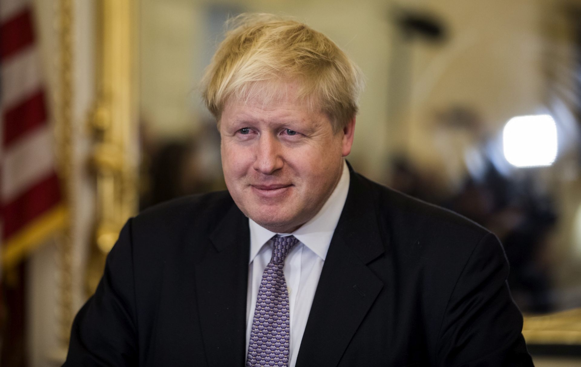 epa05708335 British foreign secretary Boris Johnson poses for a photo op. with Republican Senator from Tennessee Bob Corker in Washington, DC, USA, 09 January 2017. Johnson met with members of US President-elect Donald Trump's transition team in New York, 08 January 2017.  EPA/JIM LO SCALZO