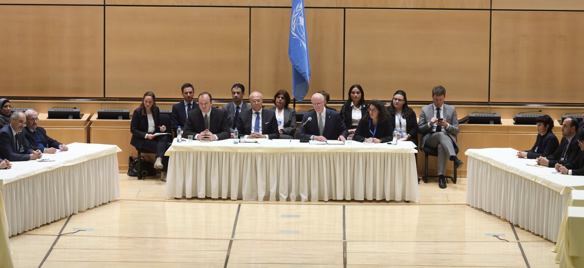 epa05811190 Syrian chief negotiator Bashar al-Jaafari (L), Ambassador of the Permanent Representative Mission of Syria to UN New York, UN Special Envoy of the Secretary-General for Syria Staffan de Mistura (C), Syria's main opposition High Negotiations Committee (HNC) leader Nasr al-Hariri (R), at the opening of a new round of Syria peace talks, at the European headquarters of the United Nations in Geneva, Switzerland, 23 February 2017. Syria's government and the armed opposition were due to meet at the UN's Geneva headquarters on 23 February to begin roundtable discussions mediated by UN Syria envoy Staffan de Mistura.  EPA/MARTIAL TREZZINI