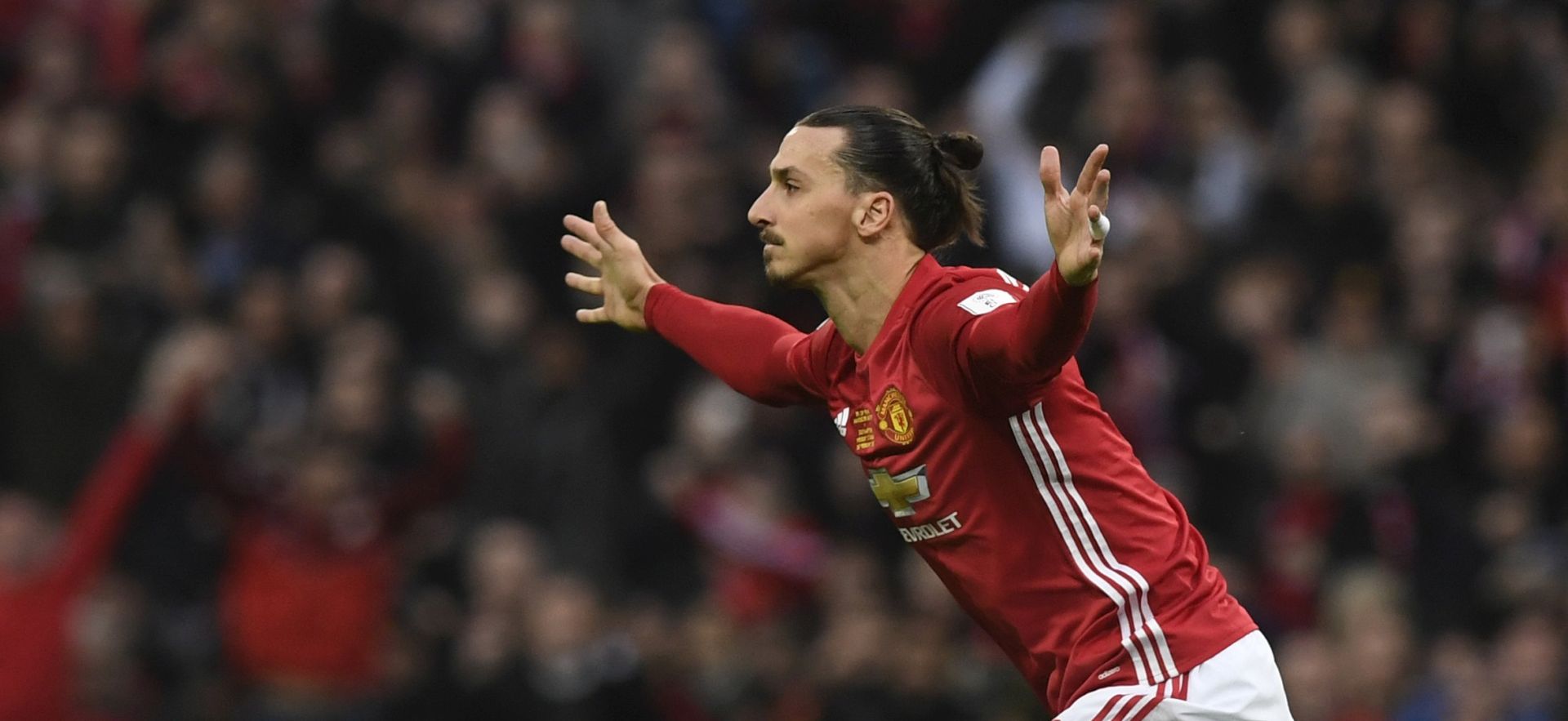 epa05816585 Manchester United's Zlatan Ibrahimovic celebrates after scoring against Southampton FC during the English Football League Cup Final at Wembley Stadium, London, Britain, 26 February 2017.  EPA/WILL OLIVER EDITORIAL USE ONLY. No use with unauthorized audio, video, data, fixture lists, club/league logos or 'live' services. Online in-match use limited to 75 images, no video emulation. No use in betting, games or single club/league/player publications.