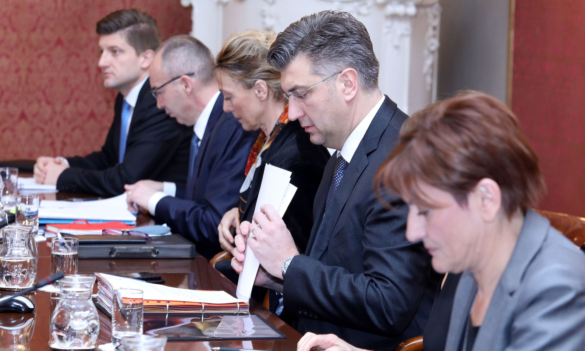 02.02.2017., Zagreb - Na danasnjoj sjednici Vlada RH je, uz ostalo, raspravljala o nacrtu prijedloga zakona o izmjenama i dopunama Zakona o kaznenom postupku. Andrej Plenkovic. Photo: Patrik Macek/PIXSELL