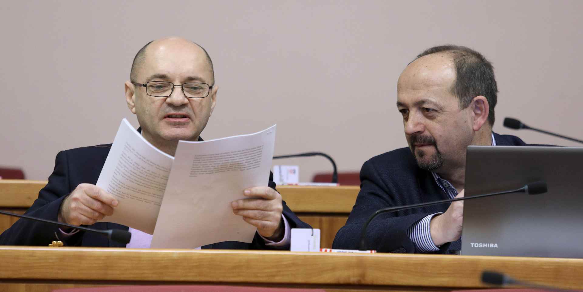 02.02.2017., Zagreb - Sabor je raspravom o Prijedlogu zakona o koncesijama nastavio 3. sjednicu. Goran Aleksic, Ivan Lovrinovic. Photo: Patrik Macek/PIXSELL