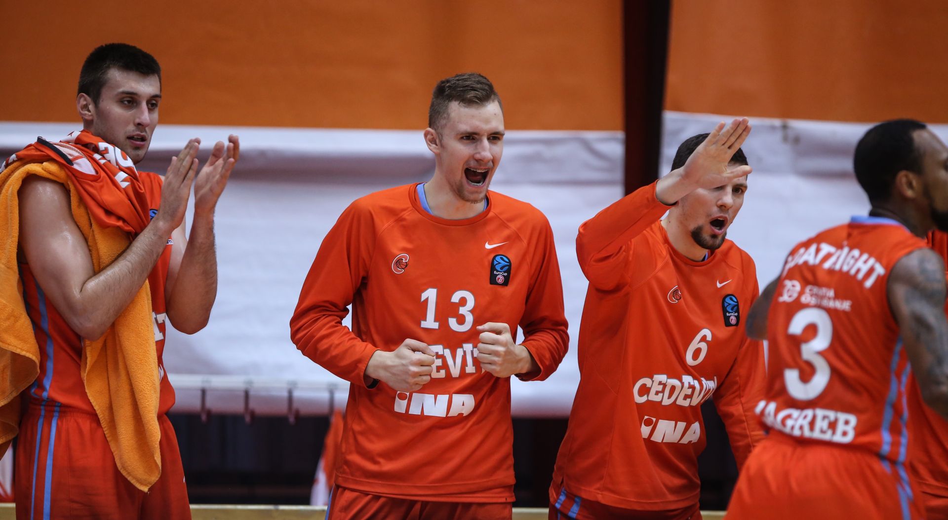 04.01.2017., Dom sportova, Zagreb - Eurokup, Top 16, 1. kolo, skupina H, KK Cedevita - Valencia. Dzanan Musa, Toni Katic. 
Photo: Igor Soban/PIXSELL