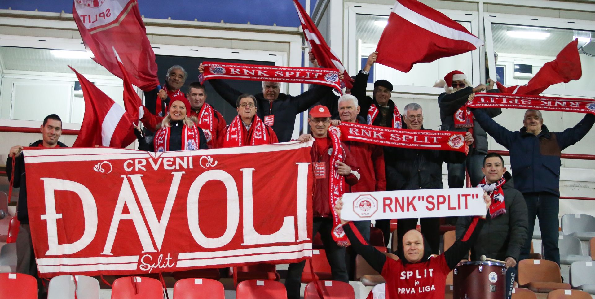 04.12.2016., stadion Park mladezi, Split - MAXtv 1. HNL, 18. kolo, RNK Split - NK Osijek. Crveni djavoli, navijaci Splita. Photo: Ivo Cagalj/PIXSELL