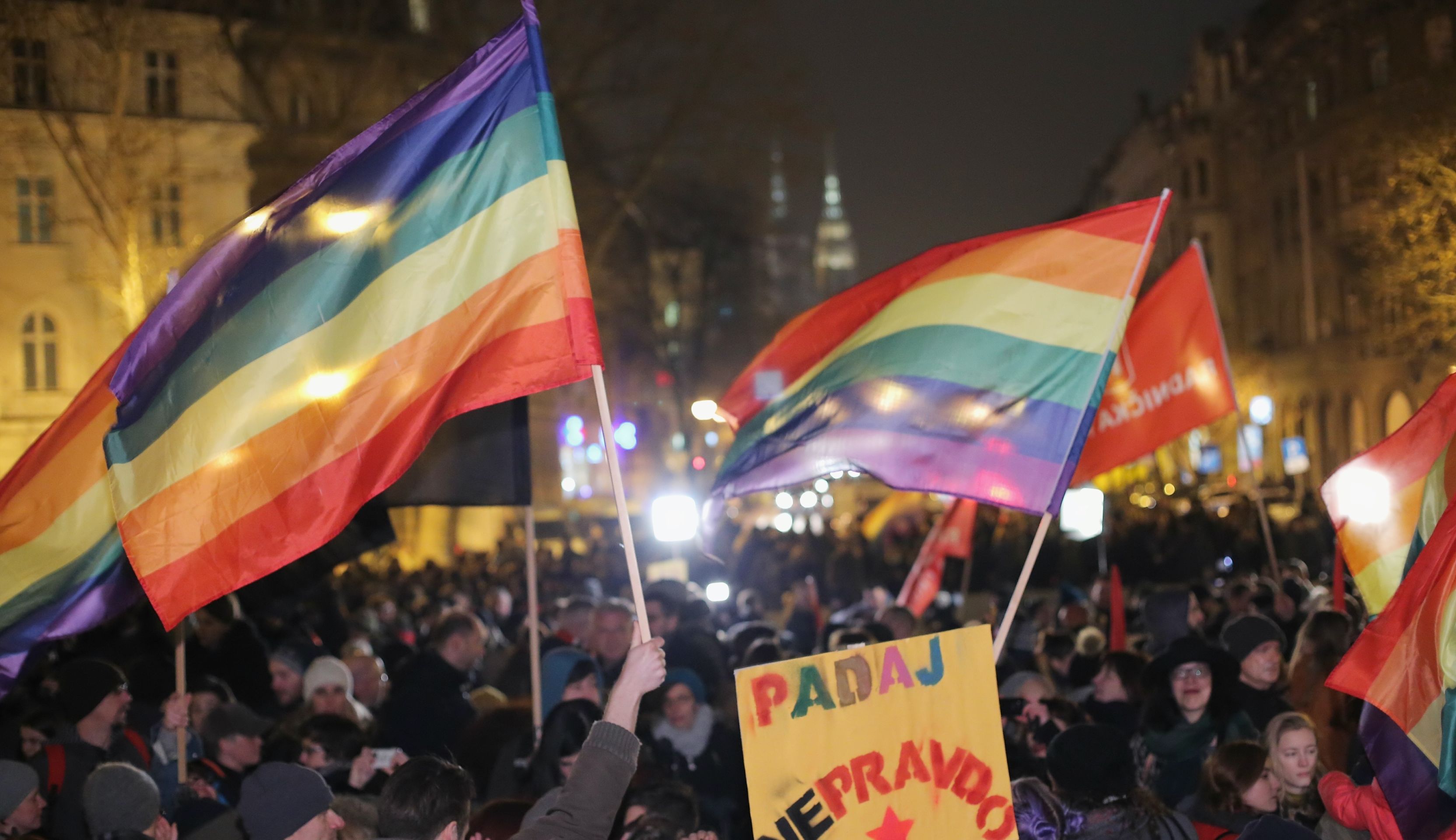 13.02.2017., Zagreb - Prosvjed pod nazivom Ljubav jest i ostaje jaca od mrznje, organiziran na Trgu zrtava fasizma u organizaciji Zagreb Pridea, zbog napada na klub Super Super u kojem je bacen suzavac na LGBT zabavu privukao je oko tisucu ljudi. 
Photo: Tomislav Miletic/PIXSELL