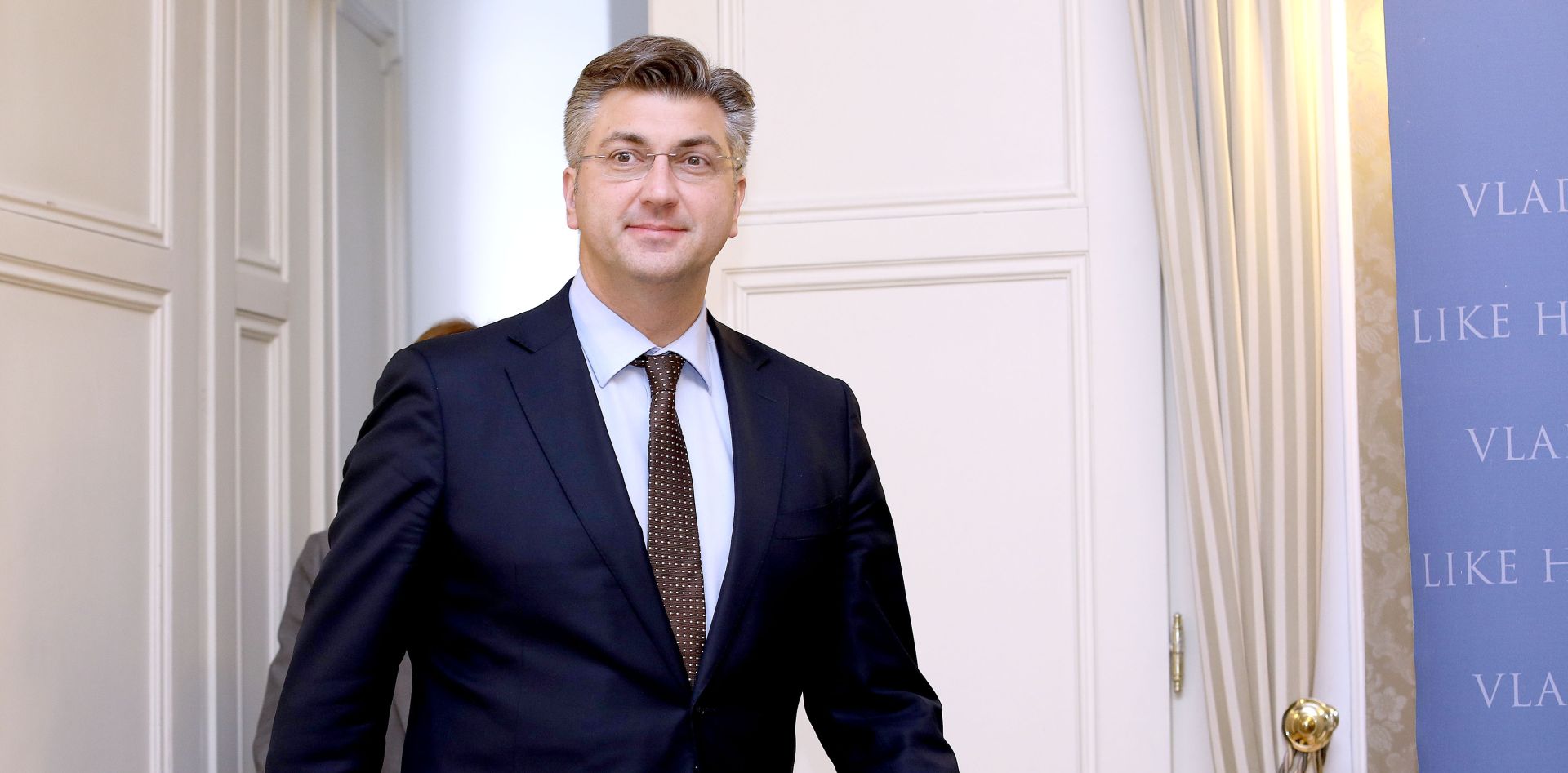 19.01.2017., Zagreb - Nakon sjednice premijer Andrej Plenkovic je odrzao konferenciju za medije na kojoj je objevio da je Vlada donijela odluku o osnivanju Savjeta za pregovore s Molom vezano uz moguci otkup dionica koje drzi ta madjarska kompanija u Ini. 
Photo: Patrik Macek/PIXSELL