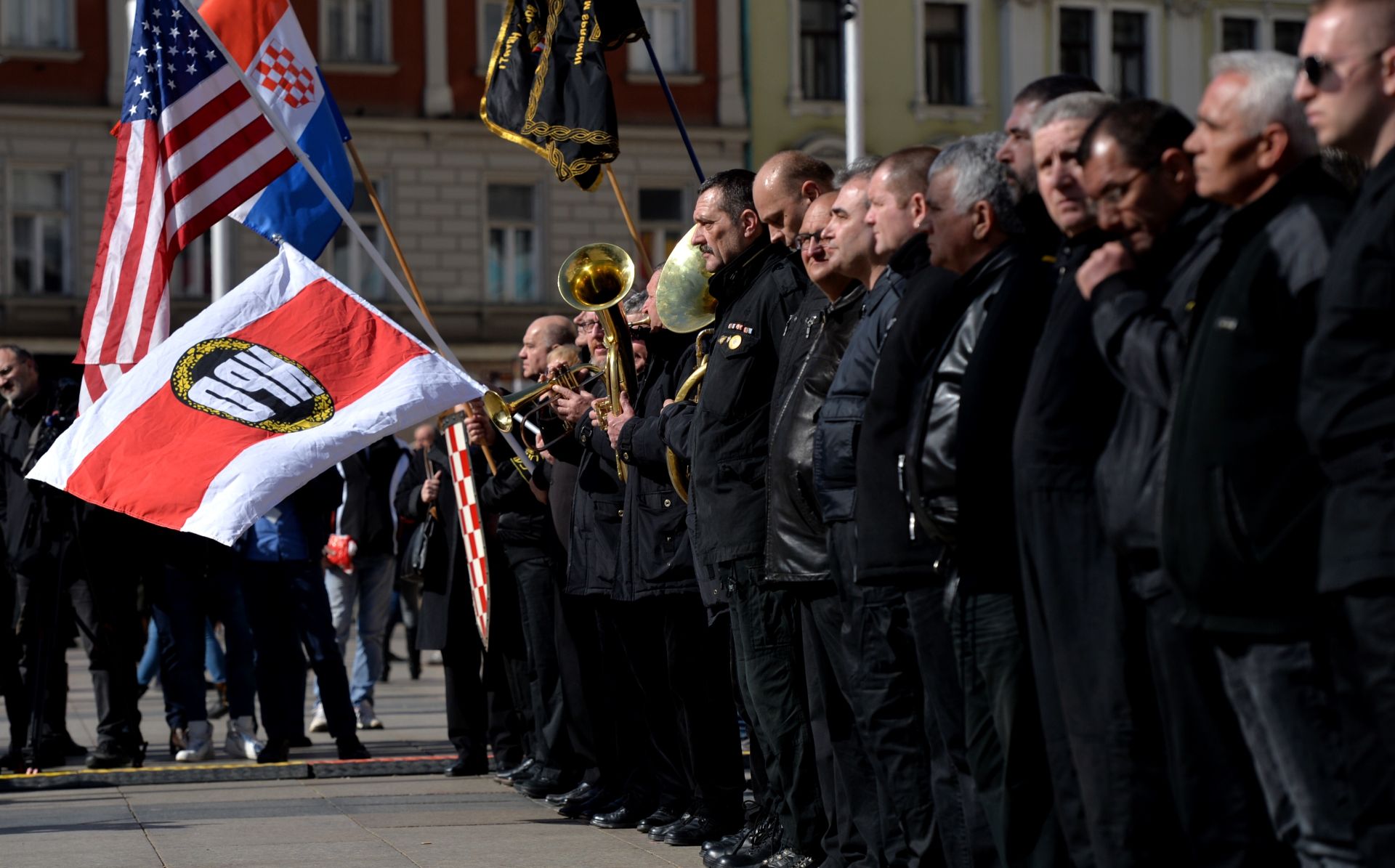 26.02.2017., Zagreb - Prosvjed HSP AS protiv stanja u drzavi i prisega domovini te javna podrska Donaldu Trumpu, uz postrojavanje novih casnika Hrvatskih domoljubnih snaga. 
Photo: Marko Lukunic/PIXSELL