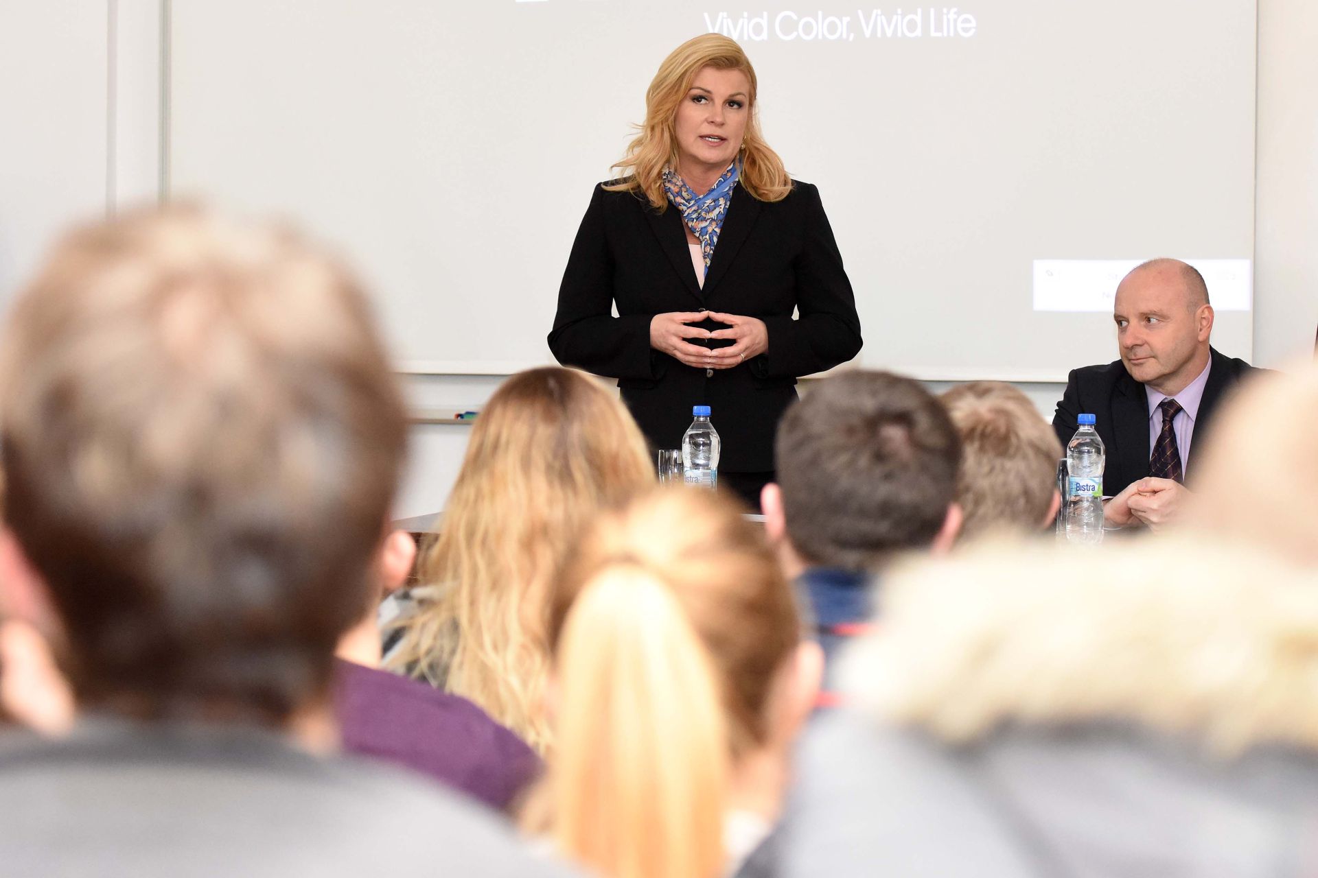 13.12.2016., Varazdin - Predsjednica RH Kolinda Grabar Kitarovic preselila svoj ured u Varazdin. Predsjednica posjetila Fakultet informatike i organizacije, te se druzila sa studentima. 
Photo: Vjeran Zganec Rogulja/PIXSELL