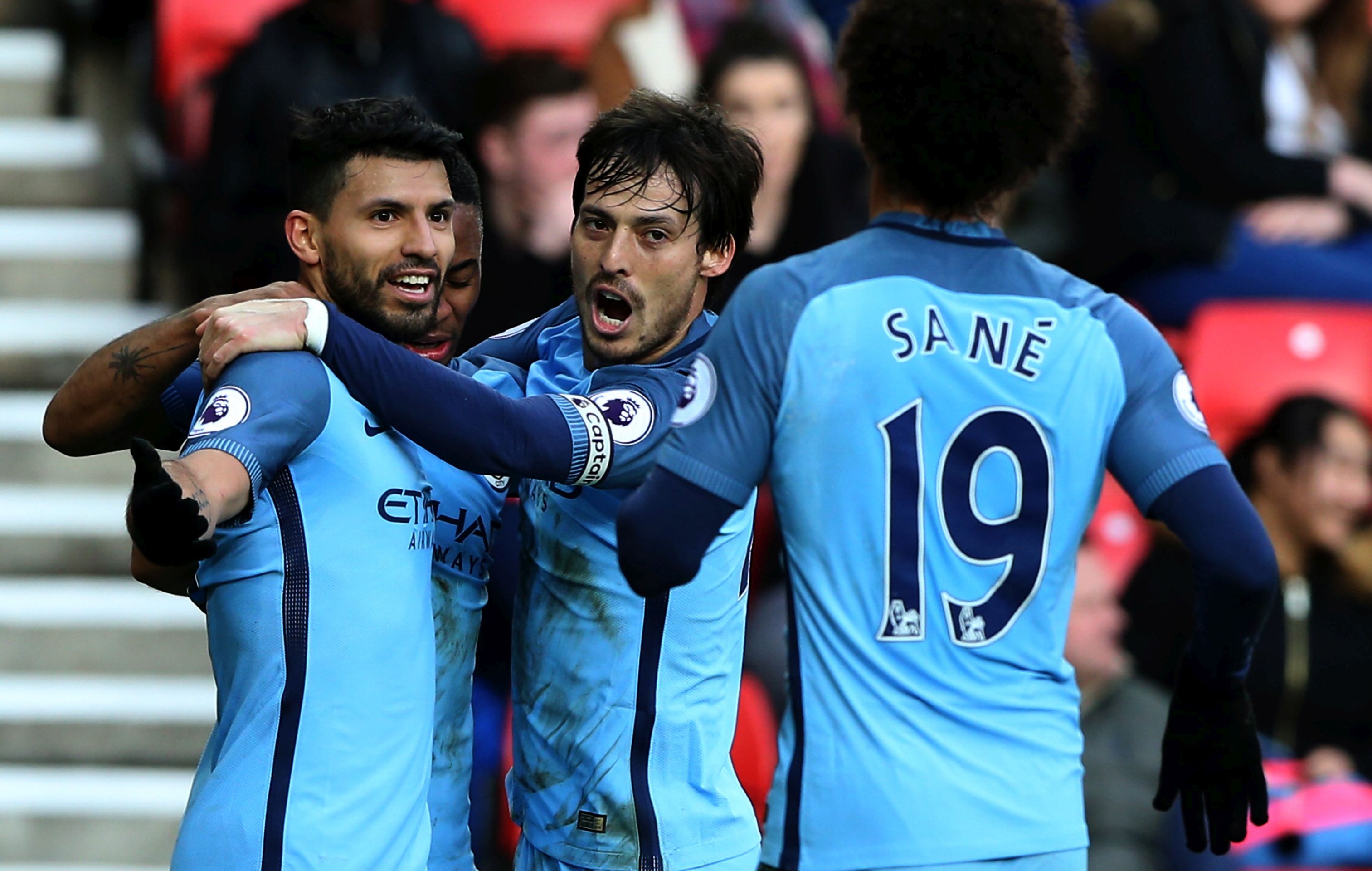 epa05831634 Manchester City's Sergio Aguero (L) celebrates scoring with teamates  during the English Premier League soccer match between Sunderland and Manchester City at The Stadium of Light Stadium ,Sunderland, Britain, 5 March 2017.  EPA/Nigel Roddis EDITORIAL USE ONLY. No use with unauthorized audio, video, data, fixture lists, club/league logos or 'live' services. Online in-match use limited to 75 images, no video emulation. No use in betting, games or single club/league/player publications.
