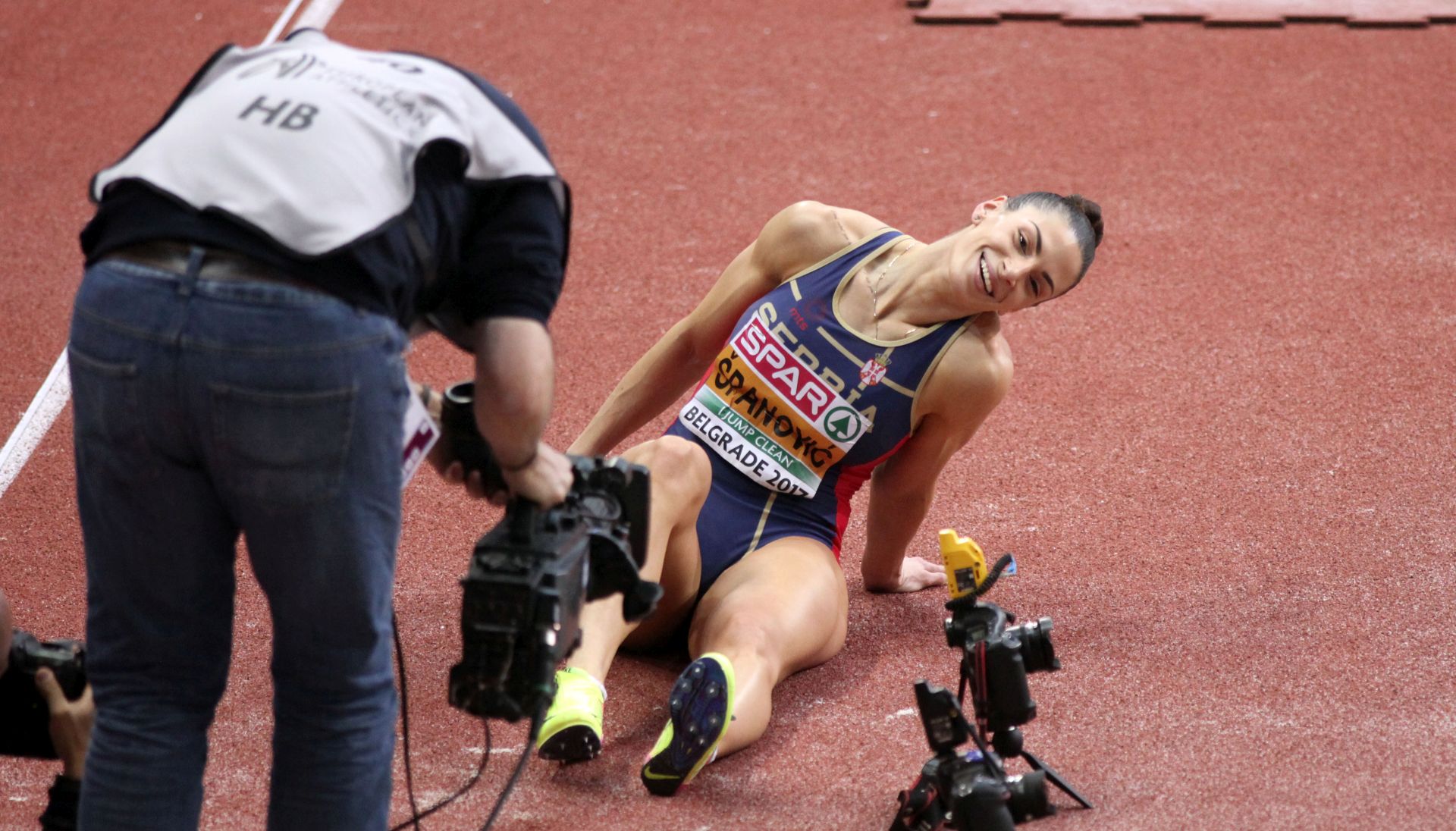 Beograd, 05.03.2017.- Srpska atletièarka, Ivana panoviæ osvojila je zlatnu medalju u skoku u dalj, na EP u dvoranskoj atletici koja se odrala u Kombank areni u Beogradu.
Foto HINA/Mario ÆUIÆ/mæ