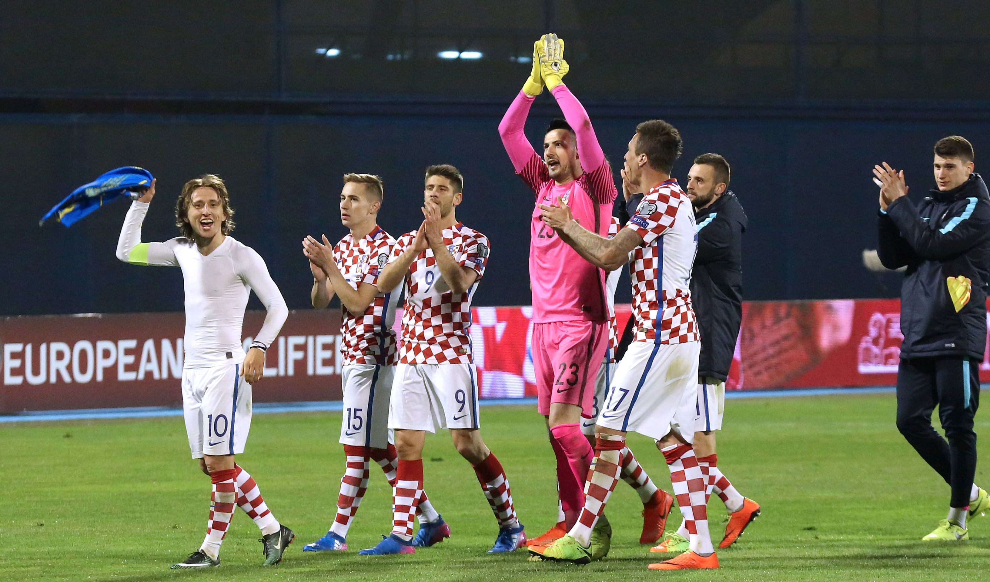 Zagreb, 24.03.2017. - Kvalifikacijska utakmica za plasman na SP u nogometu u Rusiji 2018. izmeðu Hrvatske i Ukrajine. Na fotografiji Luka Modriæ, Marko Rog,  Andrej Kramariæ, Daniel Subaiæ. foto HINA/ Denis CERIÆ/ lsd