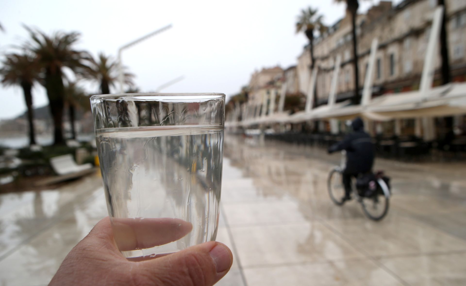 07.03.2017., Split - Zbog velike kolicine oborina protekloh dana voda iz vodovodnoh cijevi je zamucena i nije za pice.  Photo: Ivo Cagalj/PIXSELL