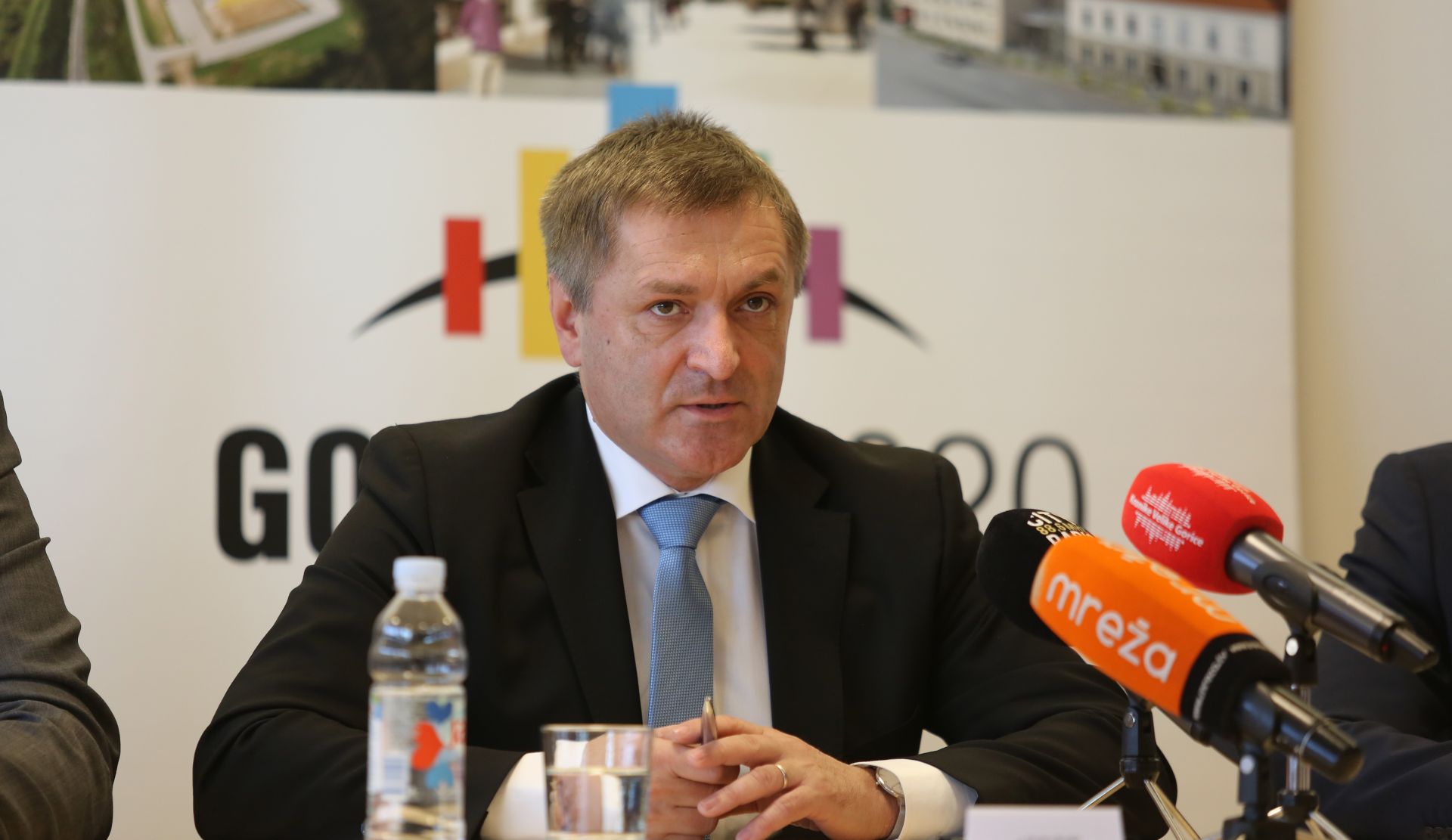 08.02.2017., Velika Gorica - Konferencija za medije na temu Energetska obnova vise stambenih zgrada u Velikoj Gorici. Na konferenciji su govorili ministar MGPU Lovro Kuscevic direktor FZOEU Ljubomir Majdandzic, gradonacelnik Velike Gorice Drazen Barisic i direktor GSG-a Tomislav Landeka. Nakon konferencije obisli su Vodotoranj kako bi se vidjelo kako napreduju radovi na njegovoj energetskoj obnovi.
Photo: Igor Soban/PIXSELL
