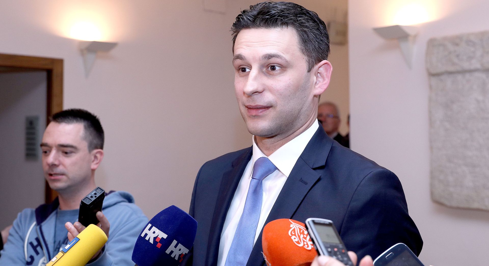 08.03.2017., Zagreb - Predsjednik Sabora Bozo Petrov u pauzi sjednice dao izjavu za medije. Photo: Patrik Macek/PIXSELL