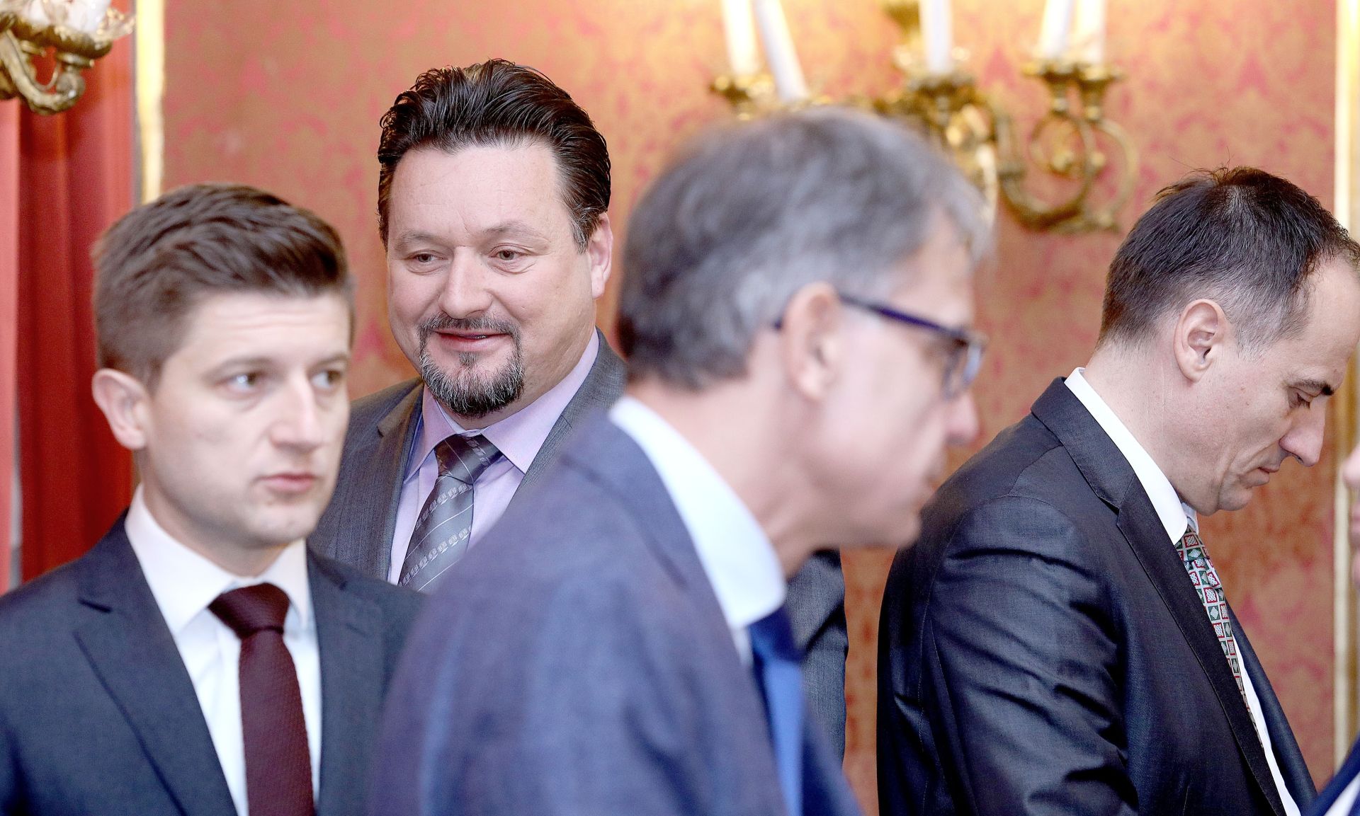 09.02.2017., Zagreb - Na danasnjoj sjednici Vlada RH je, uz ostalo, raspravljala o posredovanju pri zaposljavanju i pravima za vrijeme nezaposlenosti. Goran Maric, Lovro Kuscevic, Gari Cappelli, Slaven Dobrovic.
photo: Patrik Macek/PIXSELL