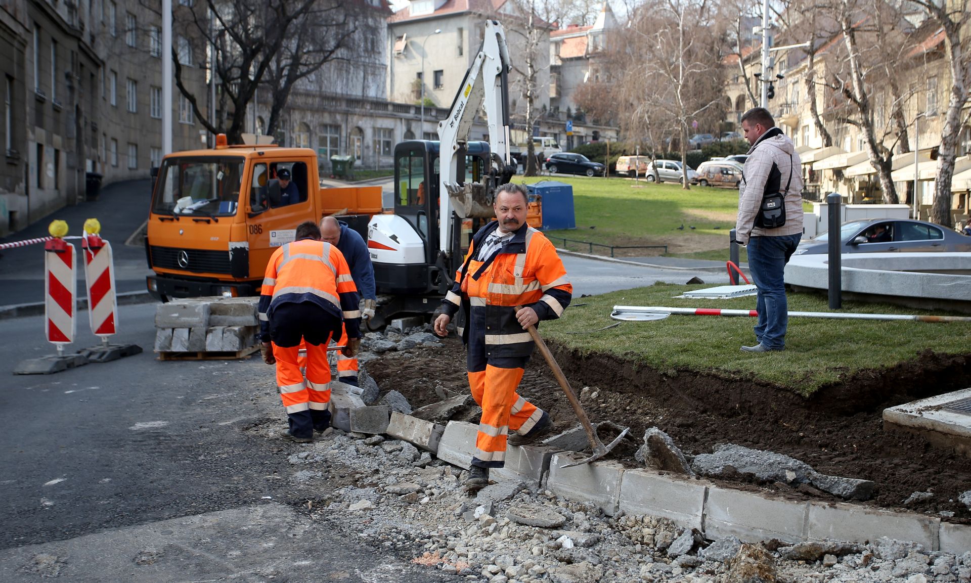 13.03.2017., Zagreb - Radovi na izgradnji fontane i rekonstrukciji Britanskog trga u punom su jeku. 
Photo: Igor Kralj/PIXSELL