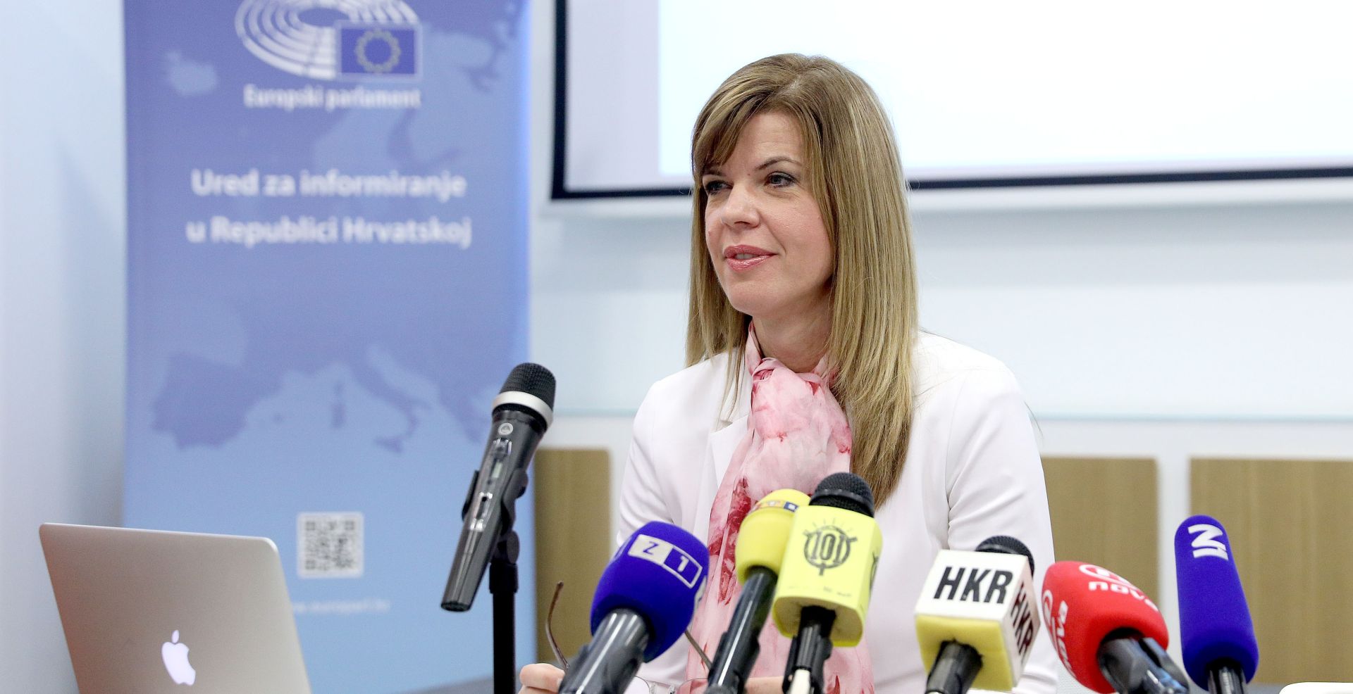 14.11.2016., Zagreb - Zastupnica u Europskom parlamentu Biljana Borzan odrzala je konferenciju za medije o istrazivanju kvalitete proizvoda u RH u usporedbi s drugim europskim zemljama. 
photo: Patrik Macek/PIXSELL