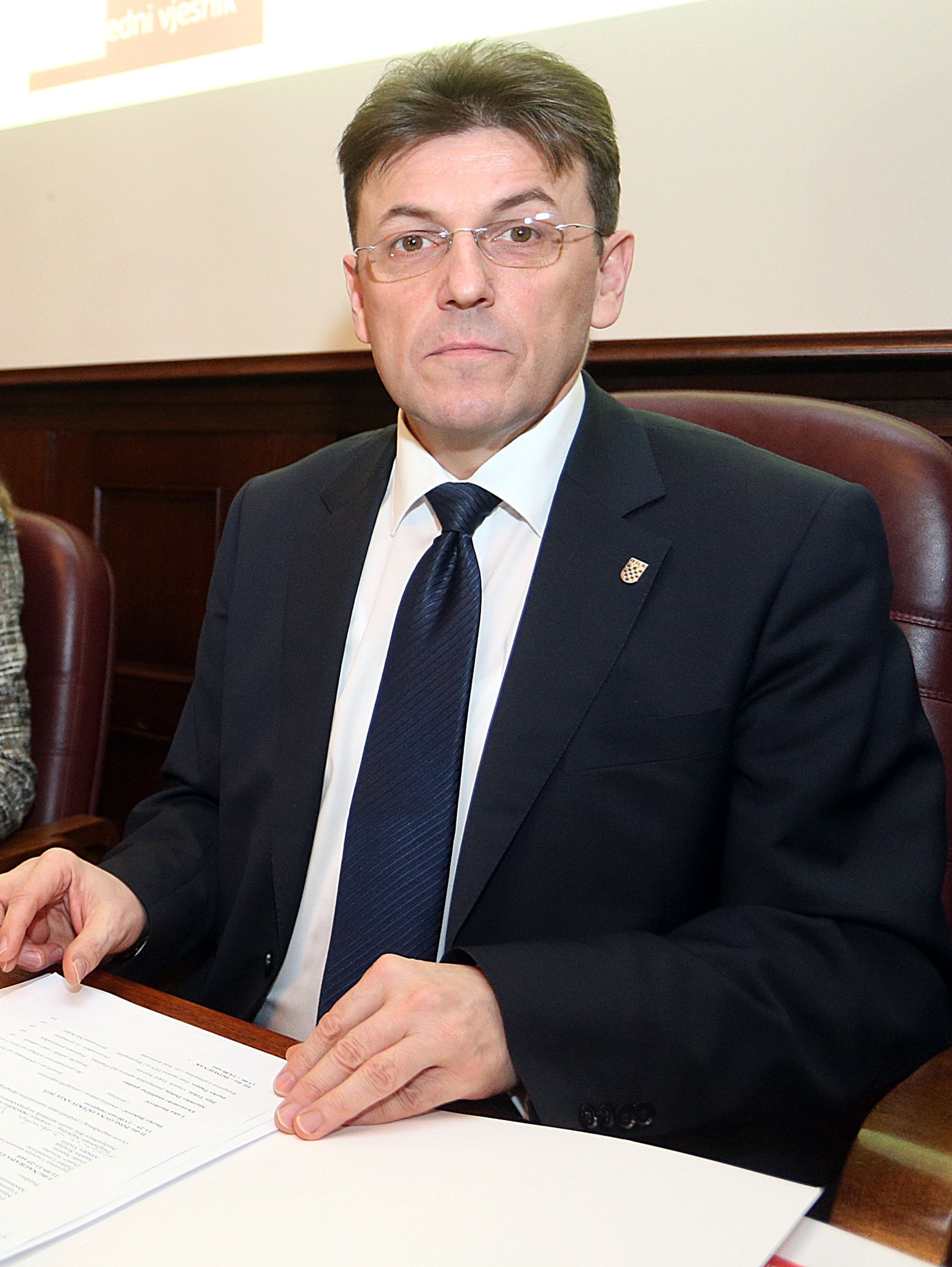 04.02.2016., Zagreb - U Vijecnici Hrvatske gospodarske komore predstavljeno je izdanje Poslovnih ocekivanja 2016. i proglasen je dobitnik nagrade Privrednog vjesnika Gorazd Nikic za ekonomskog analiticara 2015. Darko Pappo, Ilija Tokic, Katija Klepo, Luka Burilovic. 
Photo: Goran Stanzl/PIXSELL