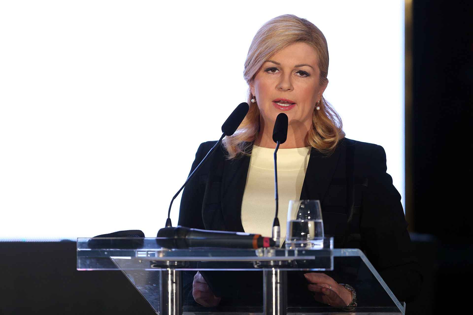 20.03.2017., Zagreb - Konferencija Hrvatska kakvu trebamo u organizaciji Vecernjeg lista u hotelu Esplanade. Predsjednica RH Kolinda Grabar-Kitarovic na panel-diskusiji o demografiji. 
Photo: Goran Stanzl/PIXSELL
