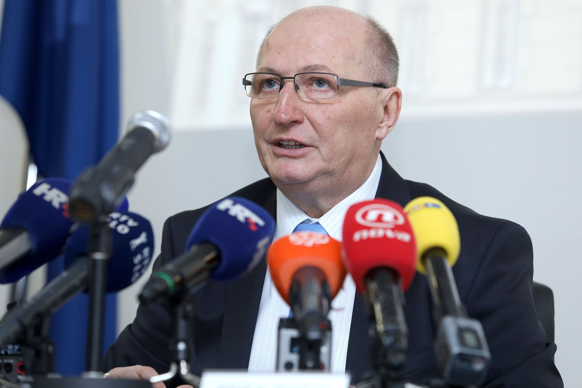 02.03.2017., Zagreb - Predsjednik Ustavnog suda Miroslav Separovic objavio je na danasnjoj konferenciji za medije da je 26 godina od podnosenja zahtjeva napokon donesena odluka o ocjeni suglasnosti s ustavom Zakona o zdravstvenim mjerama za ostvarivanje prava na slobodno odlucivanje o radjanju djece. Ustavni sud nije prihvatio prijedloge za pokretanje postupka za ocjenu suglasnosti za ostvarivanje prava na slobodno odlucivanje o radjanju djece. photo: Patrik Macek/PIXSELL