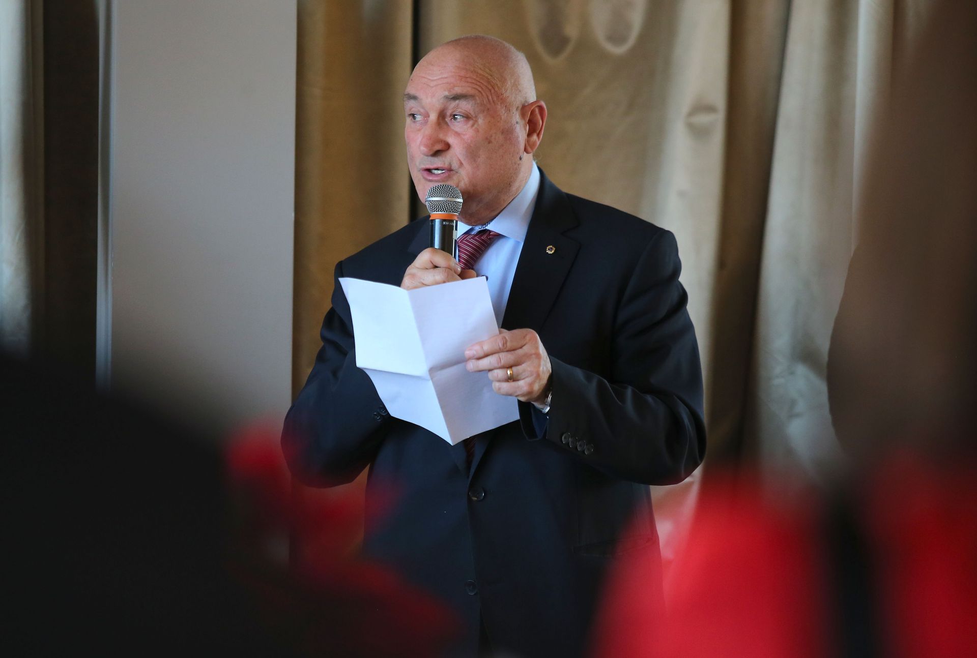 12.12.2016., hotel Westin, Zagreb - Veleposlanik Republike Poljske u Hrvatskoj Maciej Szymanski urucio je vlasniku Orbico Grupe Branku Roglicu priznanje za zasluge u razvoju poljsko-hrvatske gospodarske suradnje.
Photo: Jurica Galoic/PIXSELL