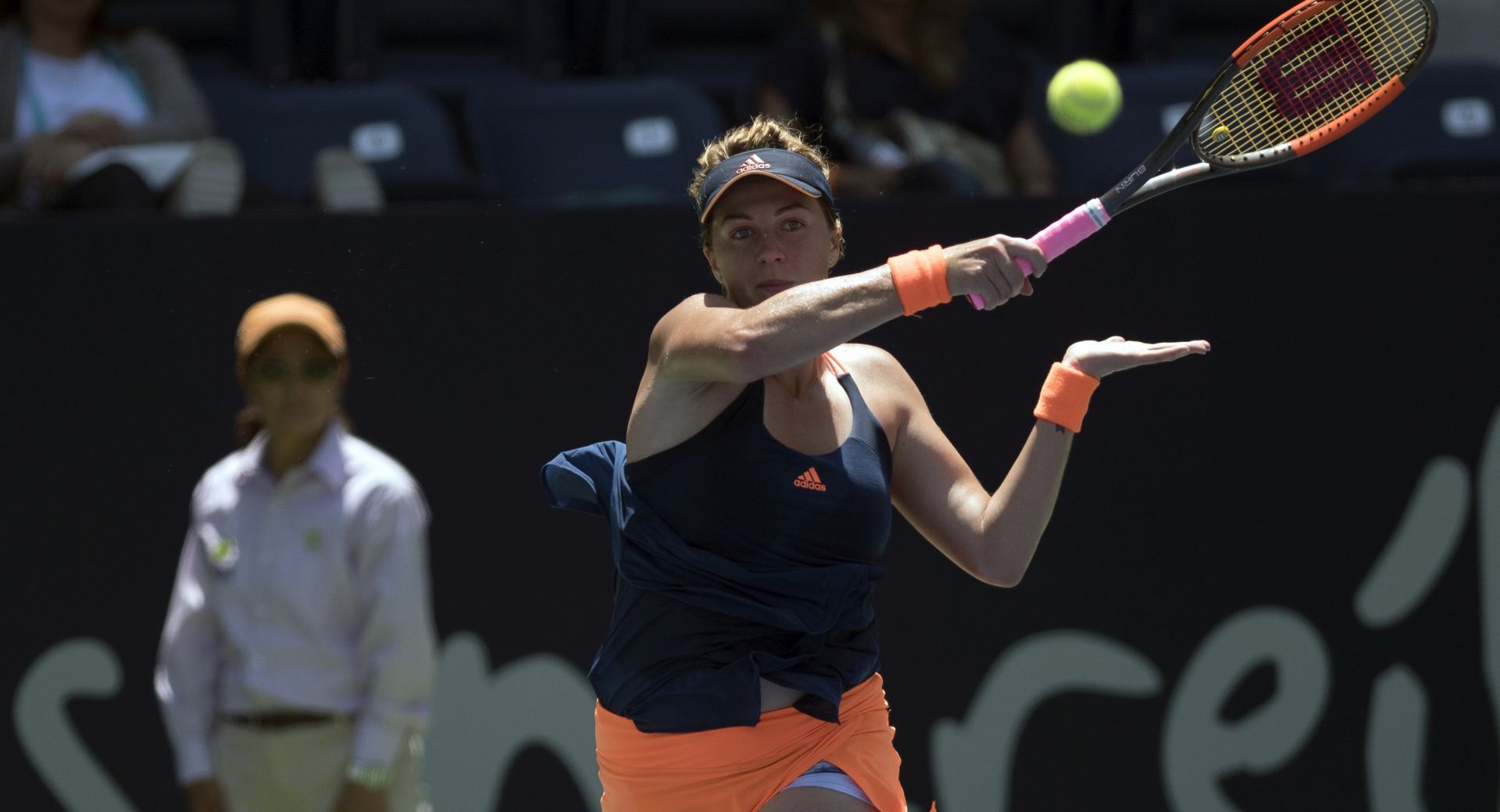 epa05897932 Russian tennis player Anastasia Pavlyuchenkova in action against French player Caroline Garcia during their semifinal match at Monterrey Tennis Open tournament, Monterrey, Mexico, 08 April 2017.  EPA/Miguel Sierra