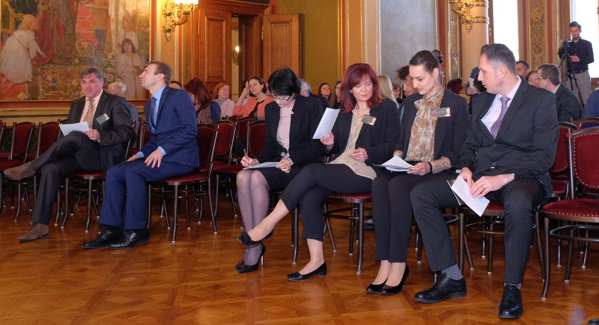 Zagreb, 10.04.2017. - Sveèano otvorenje meðunarodne znanstvene konferencije u povodu 300. obljetnice roðenja carice Marije Terezije "King Maria Theresia" u Zlatnoj dvorani palaèe Hrvatskog instituta za povijest.
foto HINA/ Edvard UAK/ es