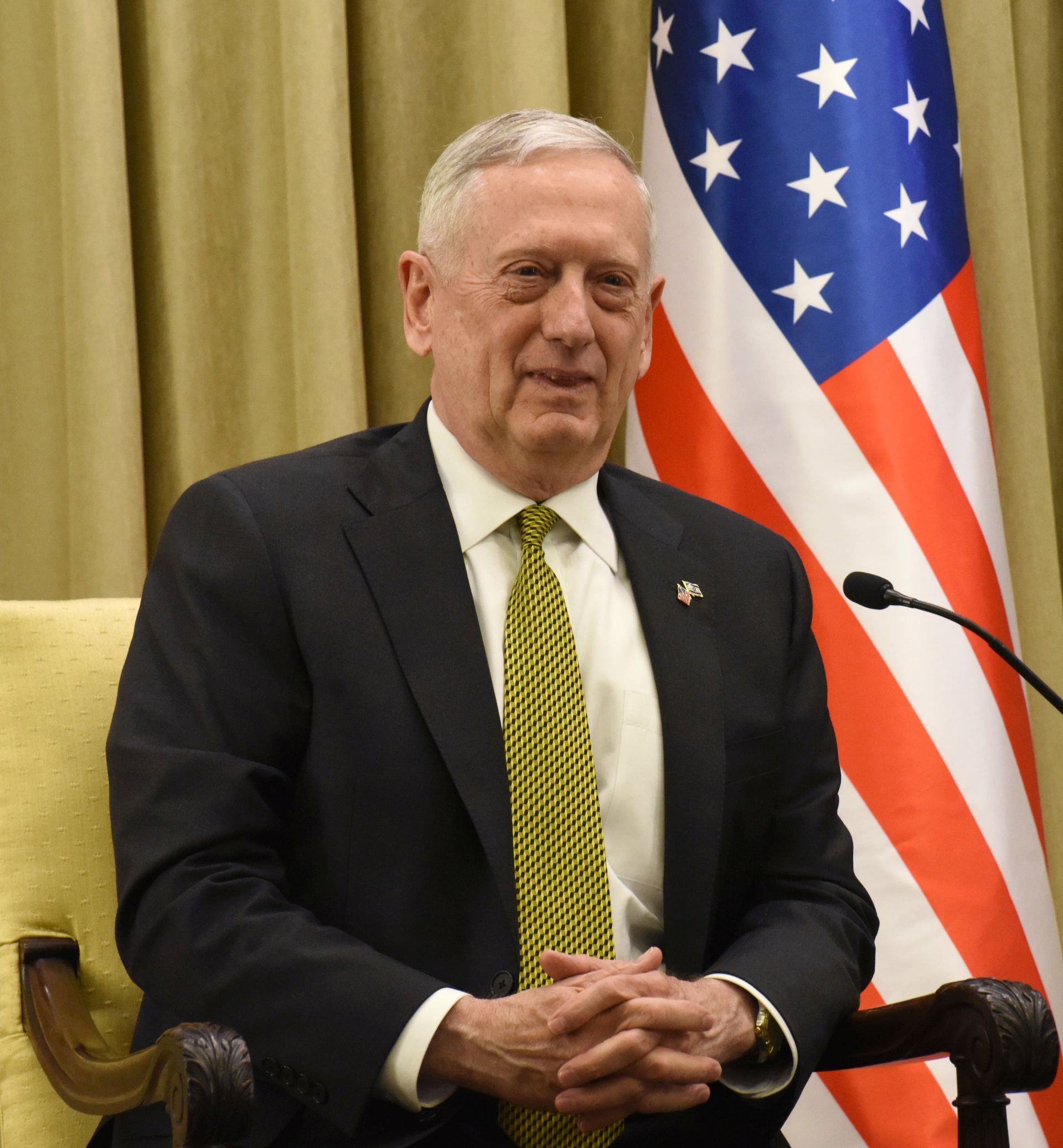 epa05919008 Visiting US Secretary of Defense James Mattis poses during his meeting with Israeli President Reuven Rivlin (unseen) at his residence in Jerusalem, Israel, 21 April 2017. Mattis is on a week long trip to the Middle East which is also his first visit to Israel as Secretary of Defense.  EPA/DEBBIE HILL / POOL