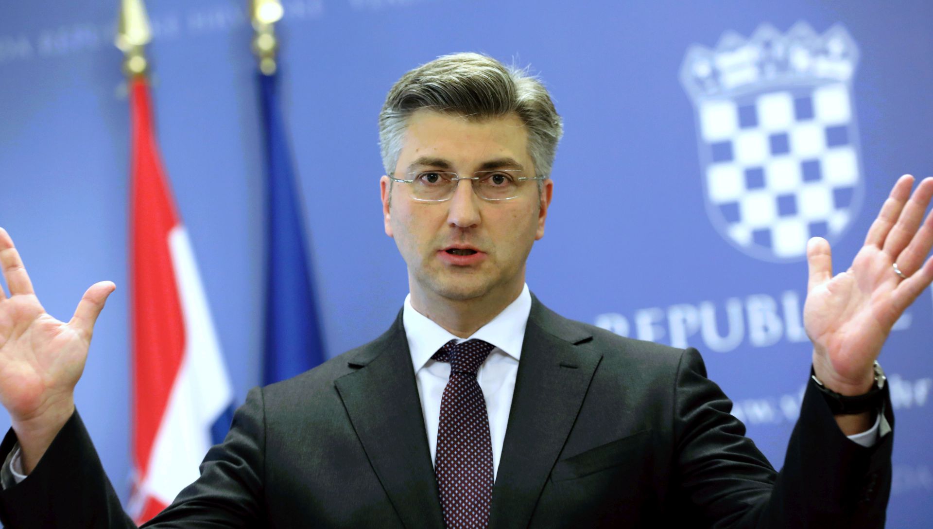Zagreb, 27.04.2017. - Konferencija za medije predsjednika Vlade Republike Hrvatske Andreja Plenkoviæa. Na fotografiji Andrej Plenkoviæ. foto HINA/ Lana SLIVAR DOMINIÆ/ lsd