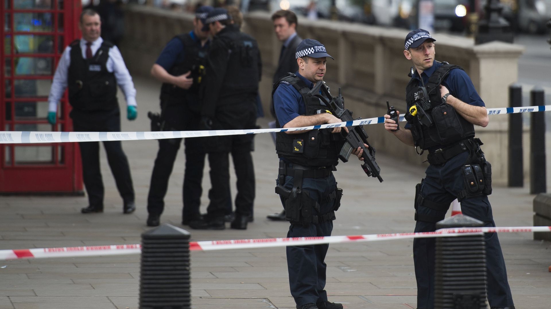 epa05931077 Armed police at the scene where a man was detained following an incident in Whitehall, Westminster, Central London, Britain, 27 April 2017. Reports have suggested a man was arrested carrying knifes.  EPA/WILL OLIVER