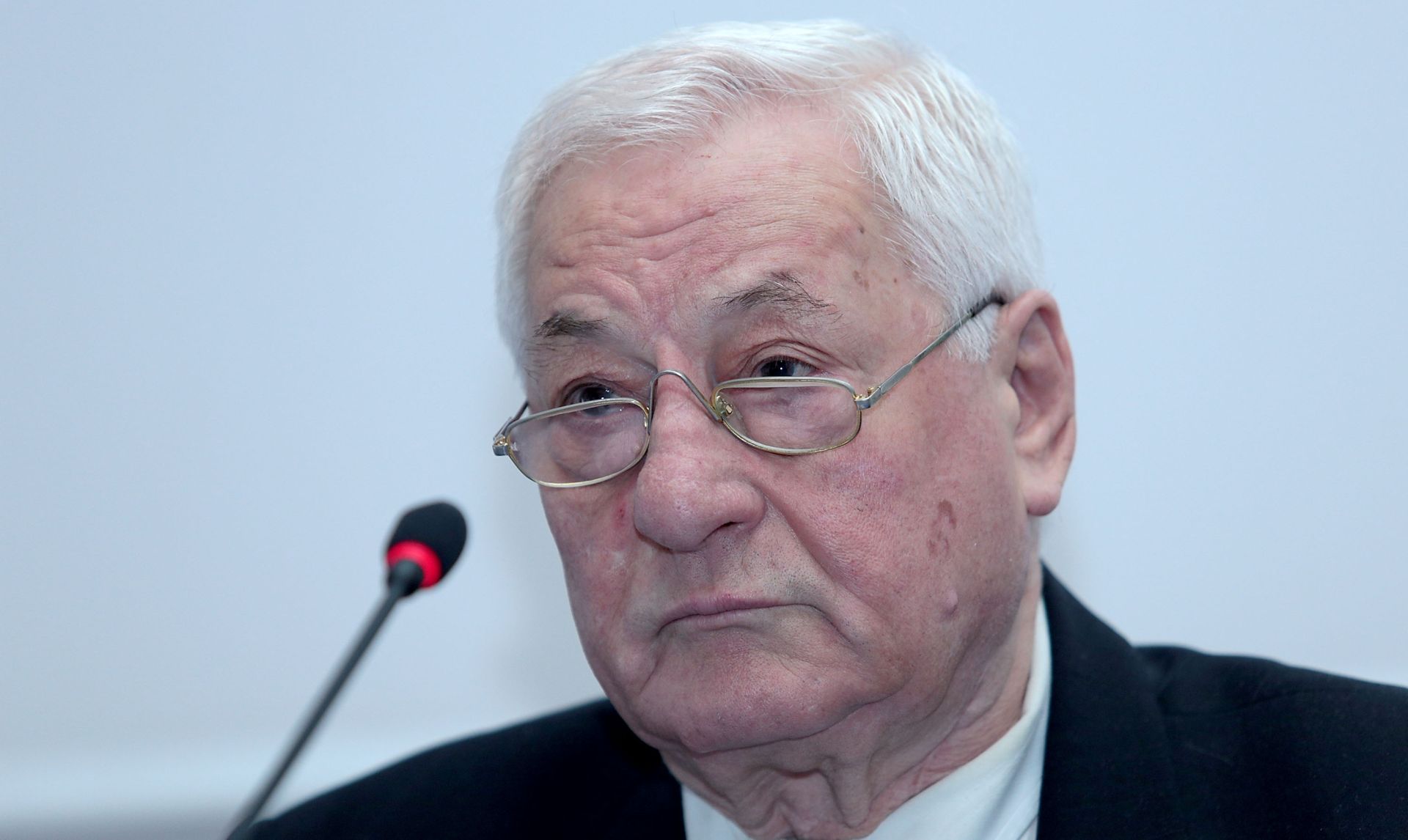 01.10.2015., Zagreb - Na konferenciji za medije odrzanoj u Europskom domu pocasni predsjednik Hrvatske krscanske demokratske unije Marko Veselica najavio je obnovu rada stranke. 
Photo: Patrik Macek/PIXSELL