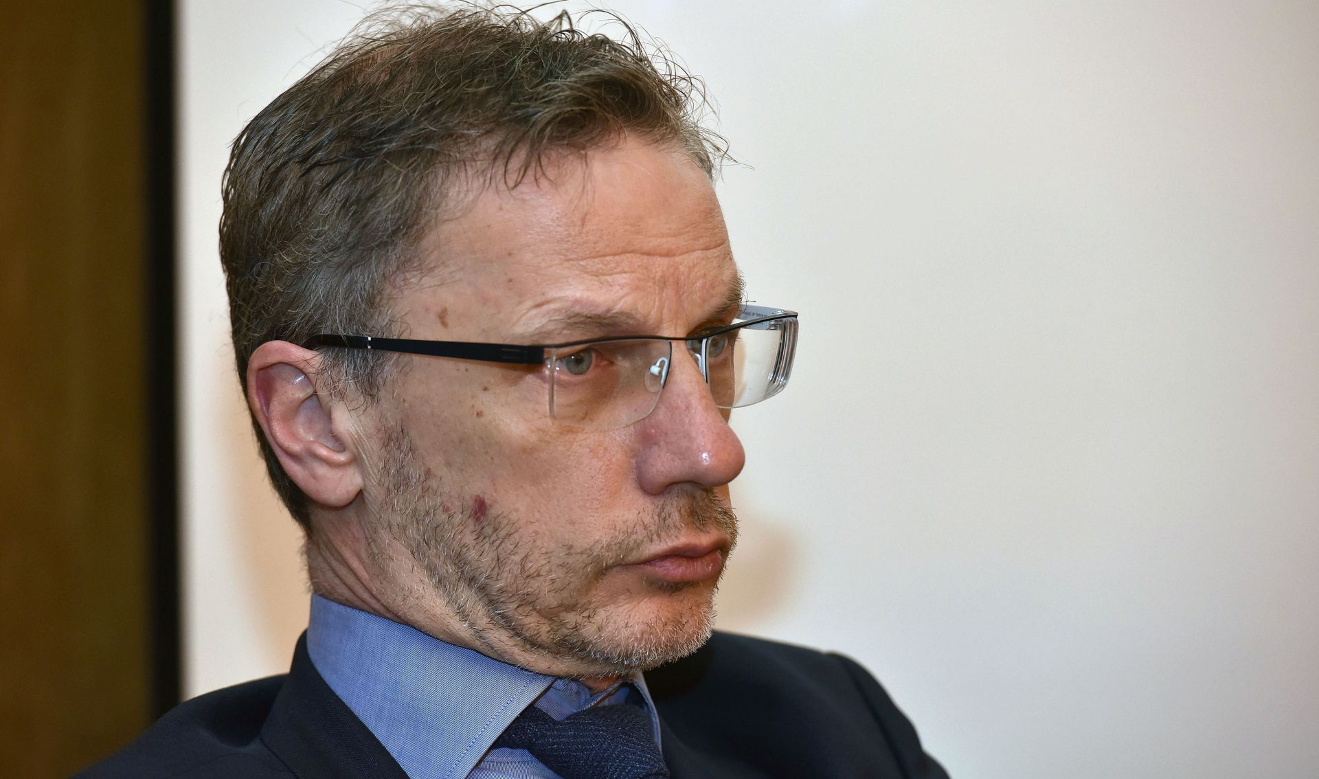 31.03.2017., Savudrija - U hotelu Keminski odrzan je godisnji susret guvernera centralnih banaka drzava regije koji okuplja guvernere i predstavnike banaka i financijskog sektora. Cilj skupa je unaprijediti suradnju financijskih institucija regije i razmijeniti iskustava u suzbijanju i ublazavanju posljedica financijskih kriza i ukupnog gospodarstva. Boris Vujcic, guverner Hrvatske narodne banke. Photo: Dusko Marusic/PIXSELL